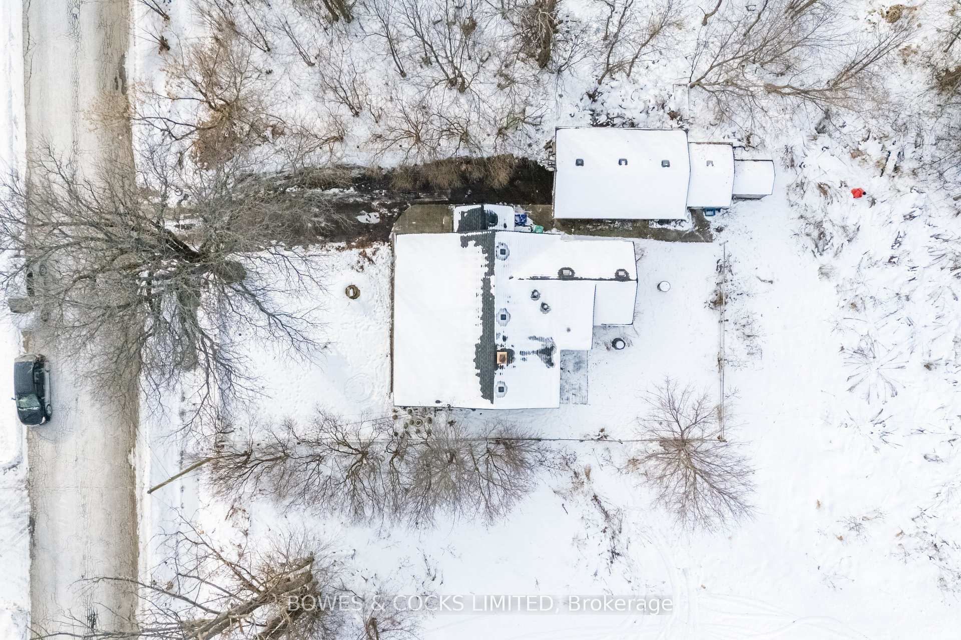 Photo 32 of 506 Maniece Avenue, Peterborough, Ashburnham Ward 4 — HOMEH