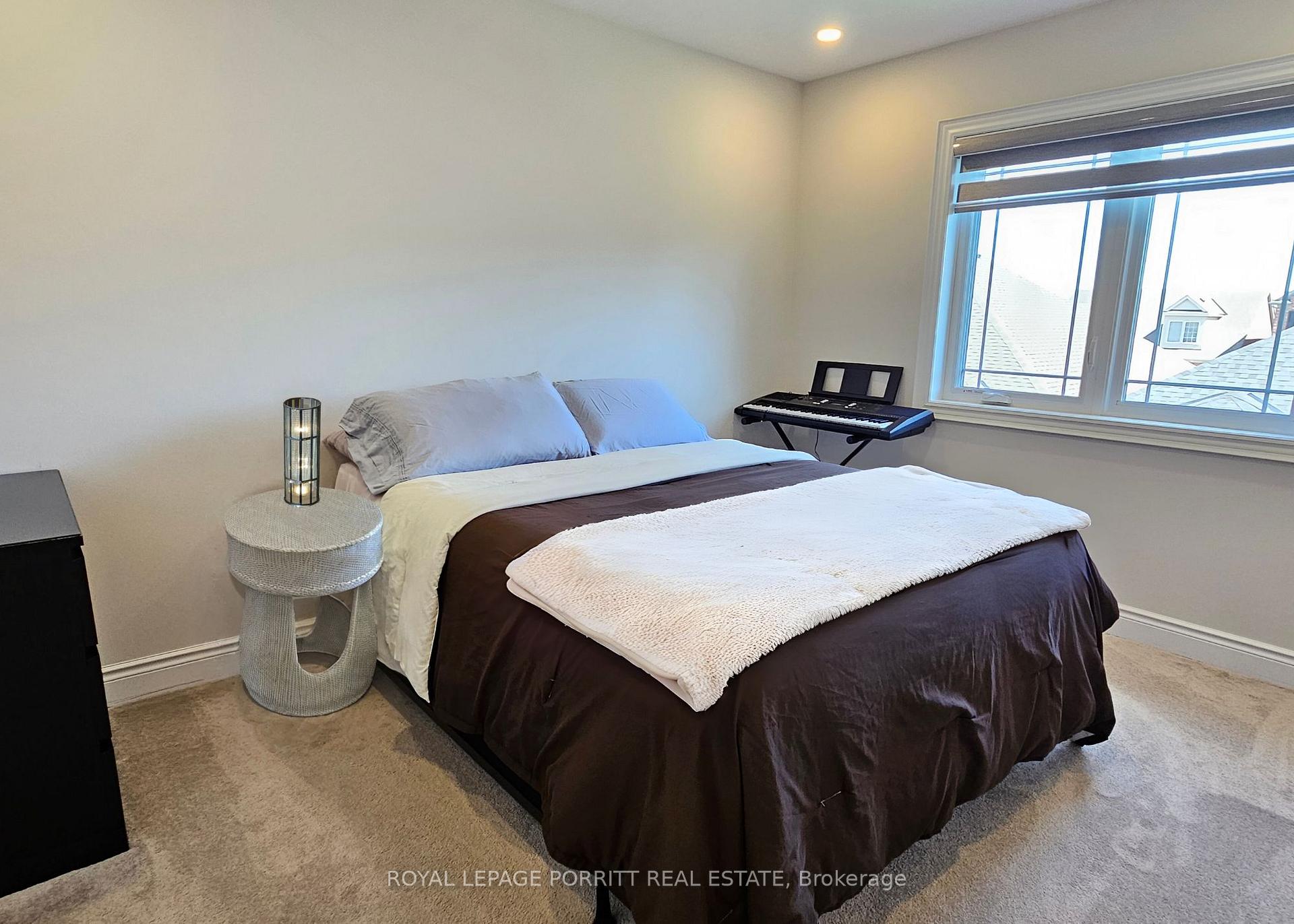 Photo 12 of 208 Mallory Terrace, Peterborough, Northcrest Ward 5 — HOMEH