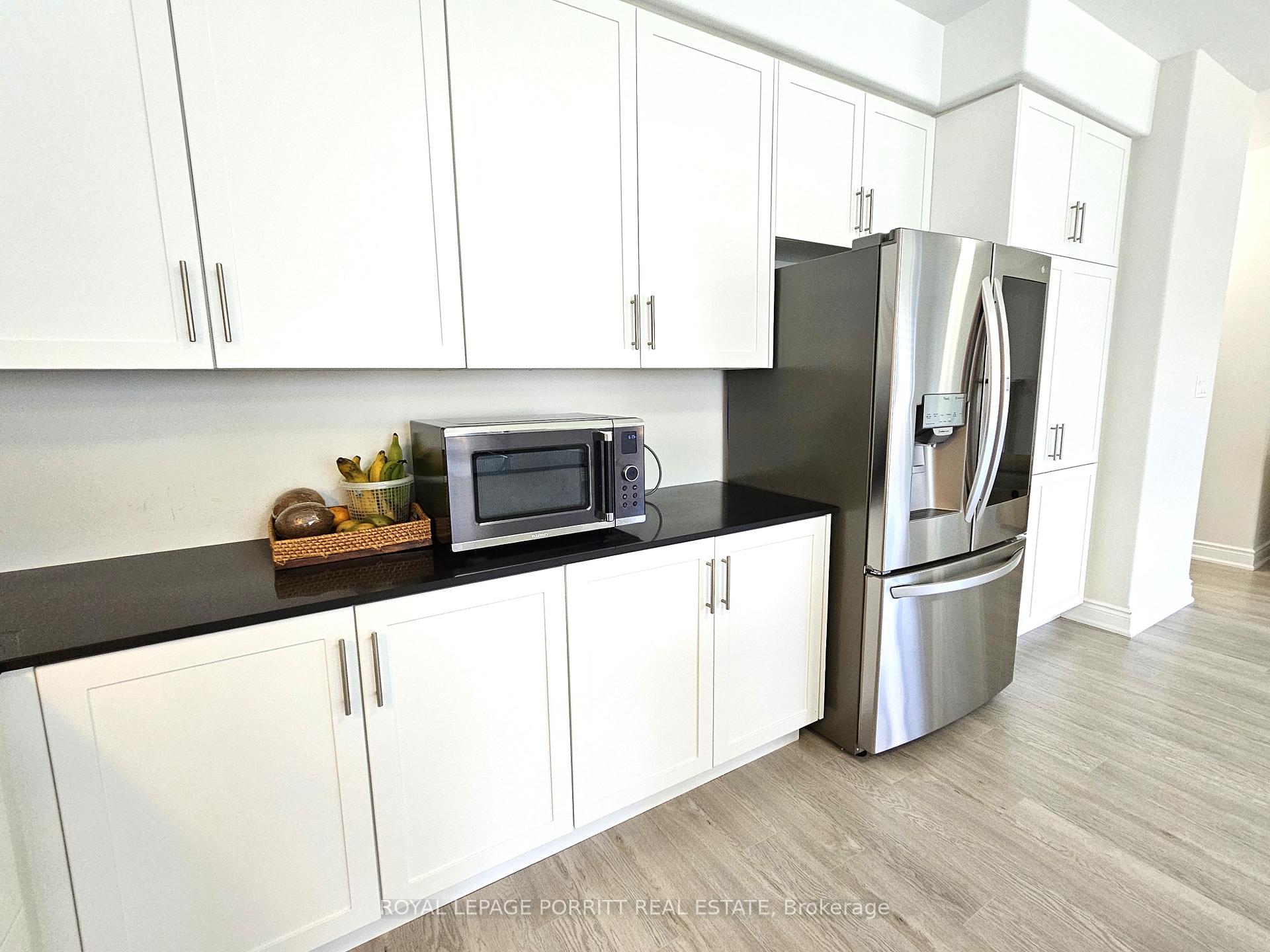 Photo 17 of 208 Mallory Terrace, Peterborough, Northcrest Ward 5 — HOMEH