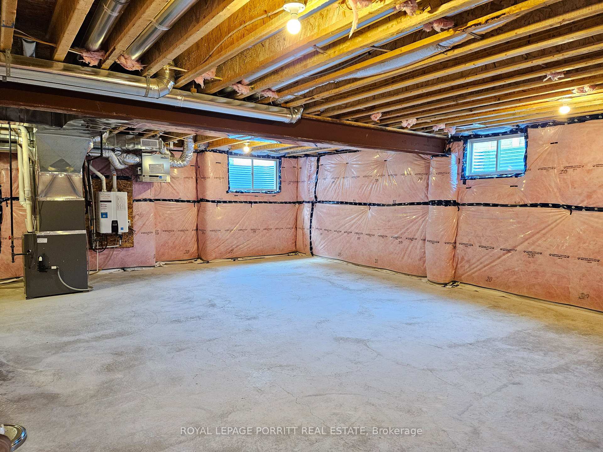 Photo 25 of 208 Mallory Terrace, Peterborough, Northcrest Ward 5 — HOMEH
