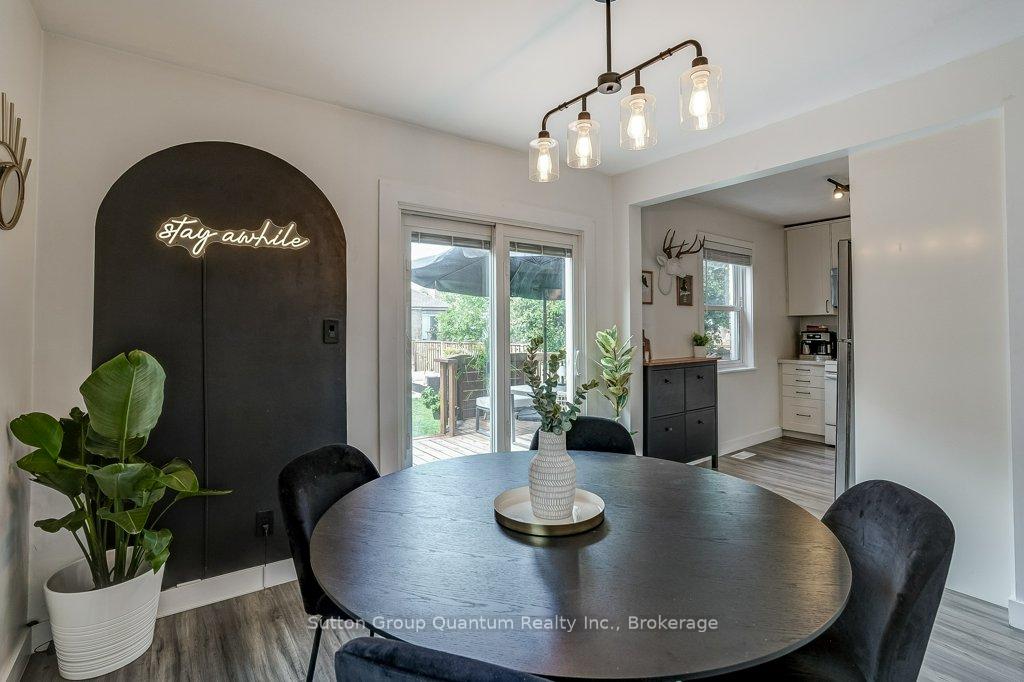 Photo 13 of 662 Upper Sherman Avenue, Hamilton, Burkholme — HOMEH