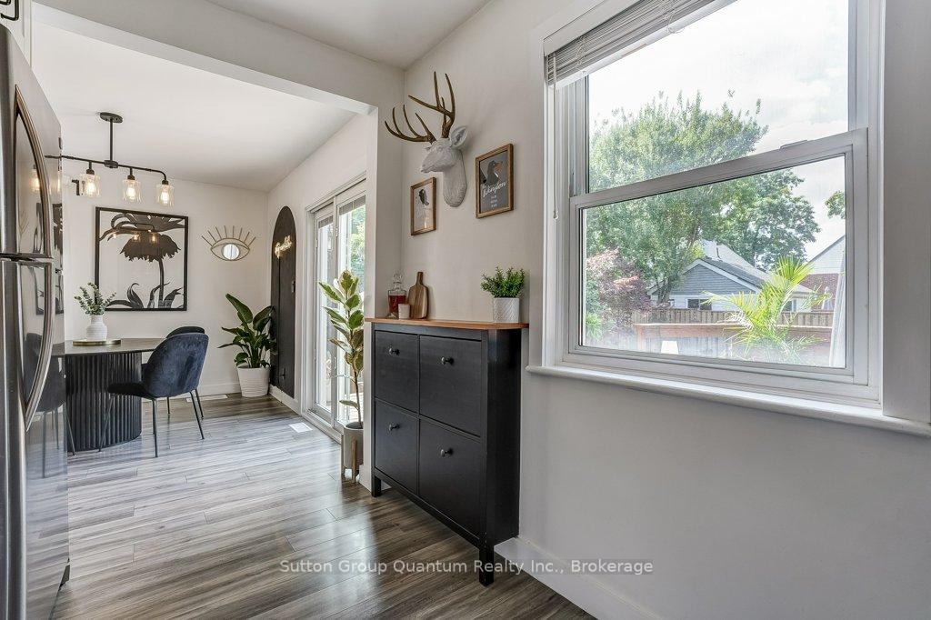Photo 16 of 662 Upper Sherman Avenue, Hamilton, Burkholme — HOMEH