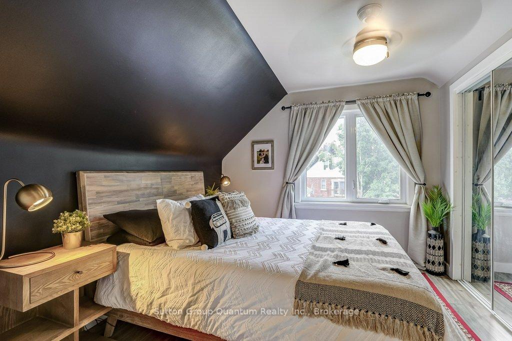 Photo 21 of 662 Upper Sherman Avenue, Hamilton, Burkholme — HOMEH