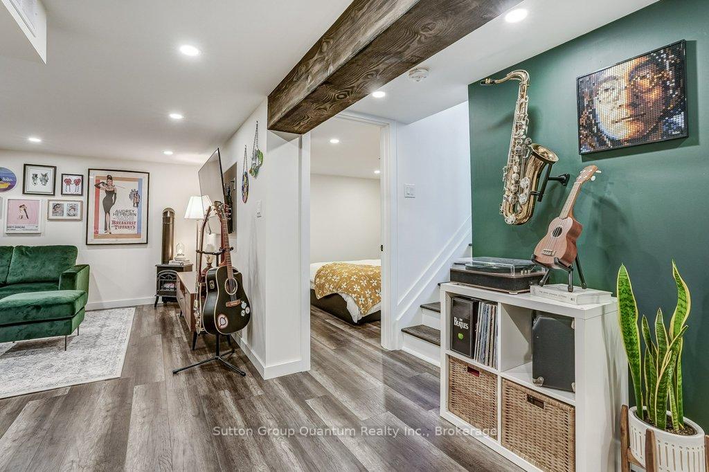 Photo 25 of 662 Upper Sherman Avenue, Hamilton, Burkholme — HOMEH