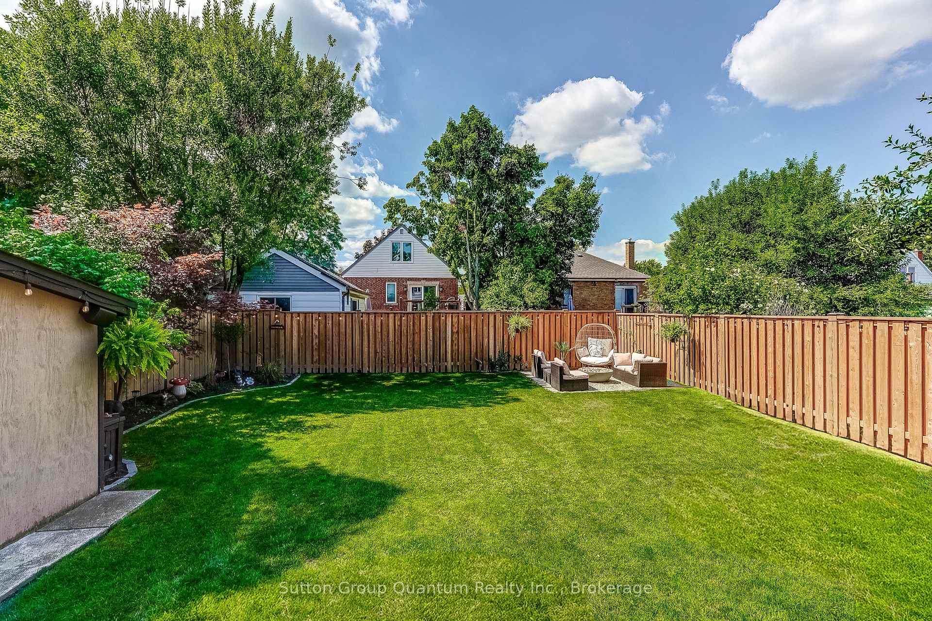 Photo 39 of 662 Upper Sherman Avenue, Hamilton, Burkholme — HOMEH