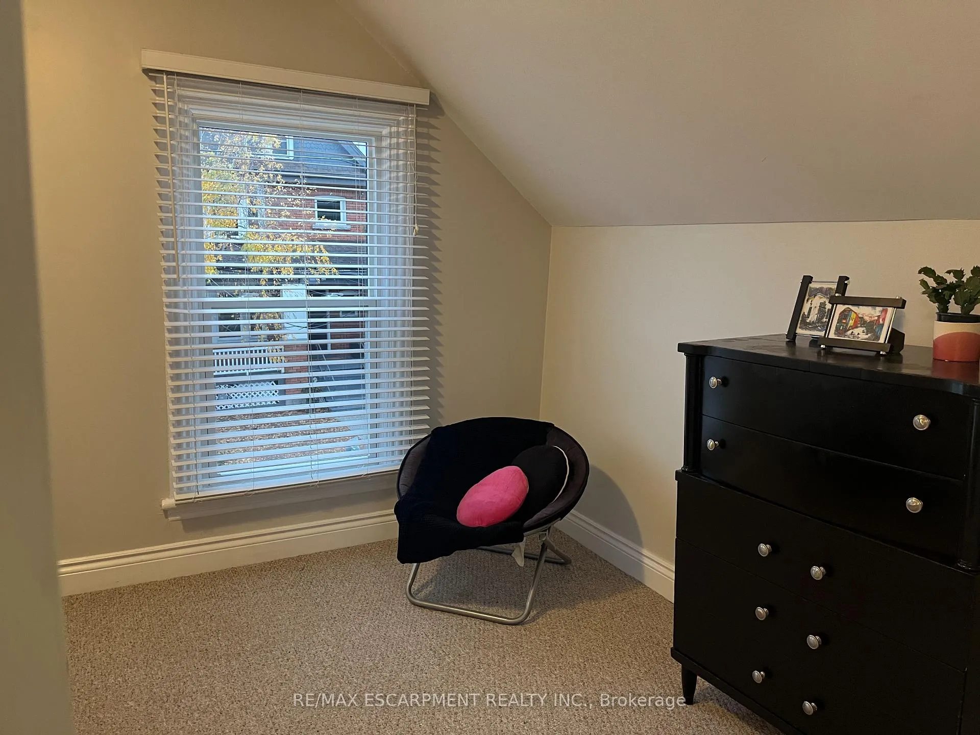 Photo 16 of 346 Hunter Street W, Hamilton, Kirkendall — HOMEH