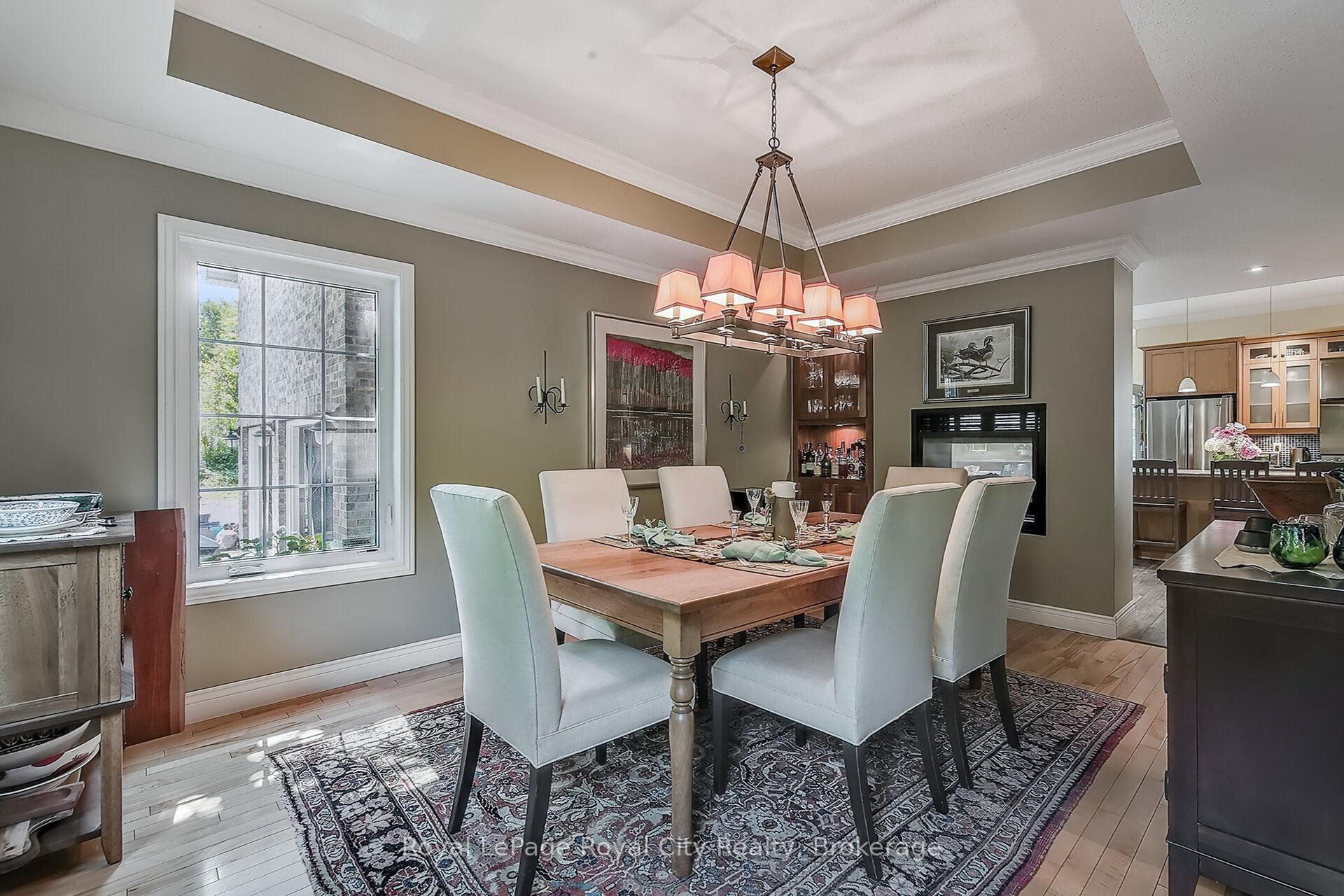 Photo 9 of 12 Kilkenny Place, Guelph, Pineridge/Westminster Woods — HOMEH