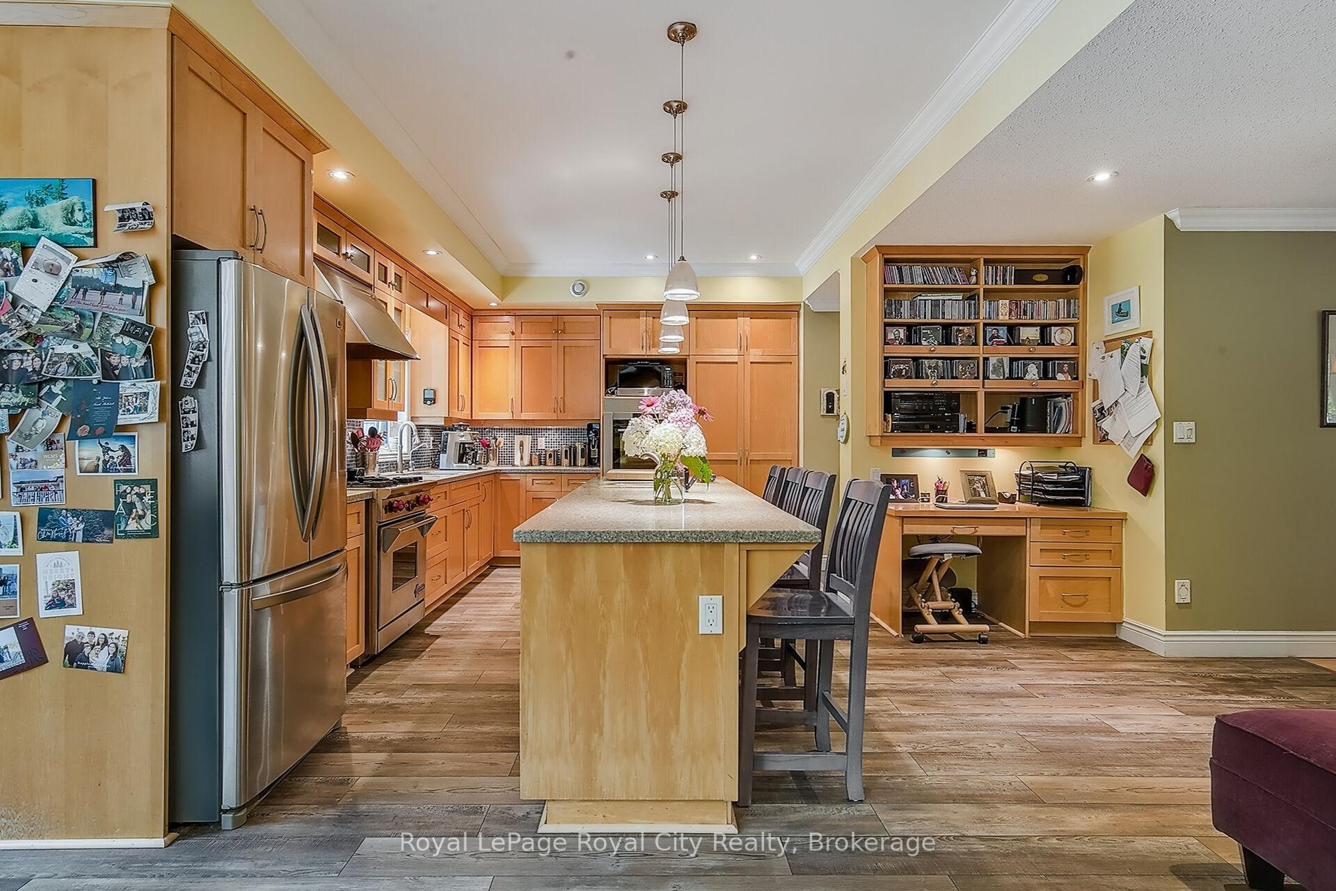 Photo 20 of 12 Kilkenny Place, Guelph, Pineridge/Westminster Woods — HOMEH