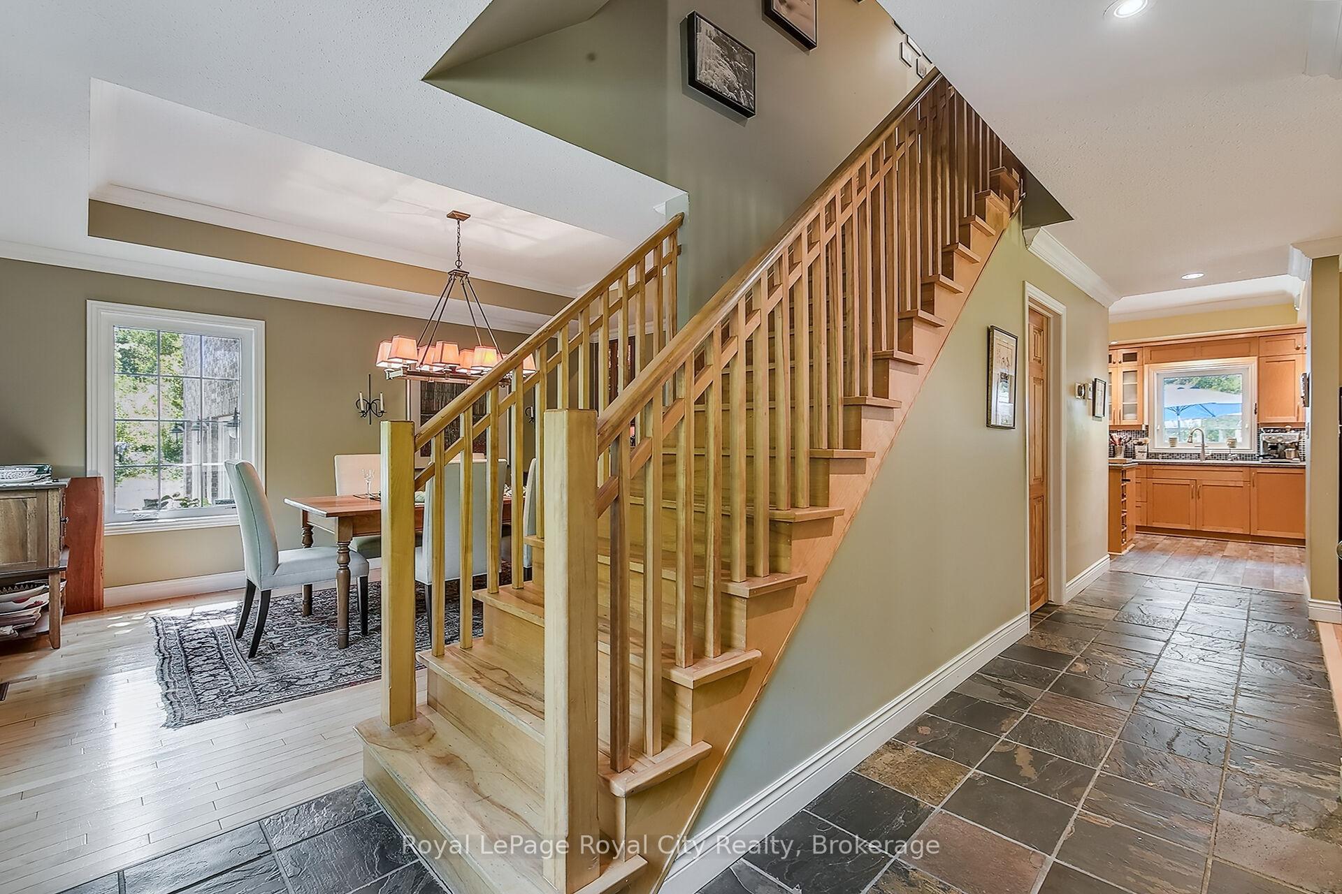 Photo 26 of 12 Kilkenny Place, Guelph, Pineridge/Westminster Woods — HOMEH