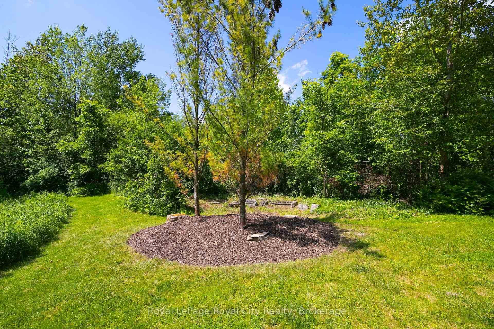Photo 46 of 12 Kilkenny Place, Guelph, Pineridge/Westminster Woods — HOMEH
