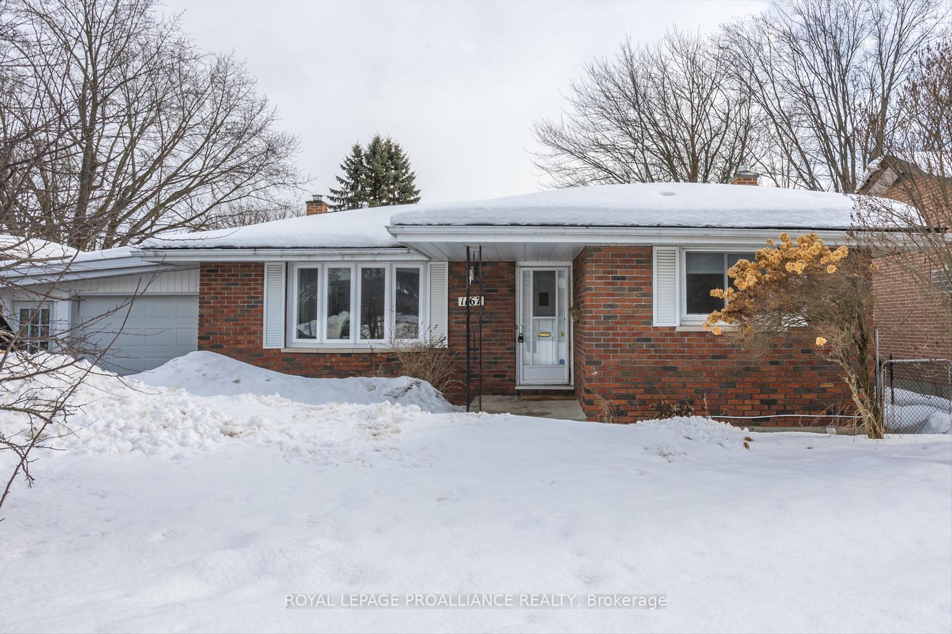 Photo 1 of 1167 Algonquin Boulevard, Peterborough, Northcrest Ward 5 — HOMEH