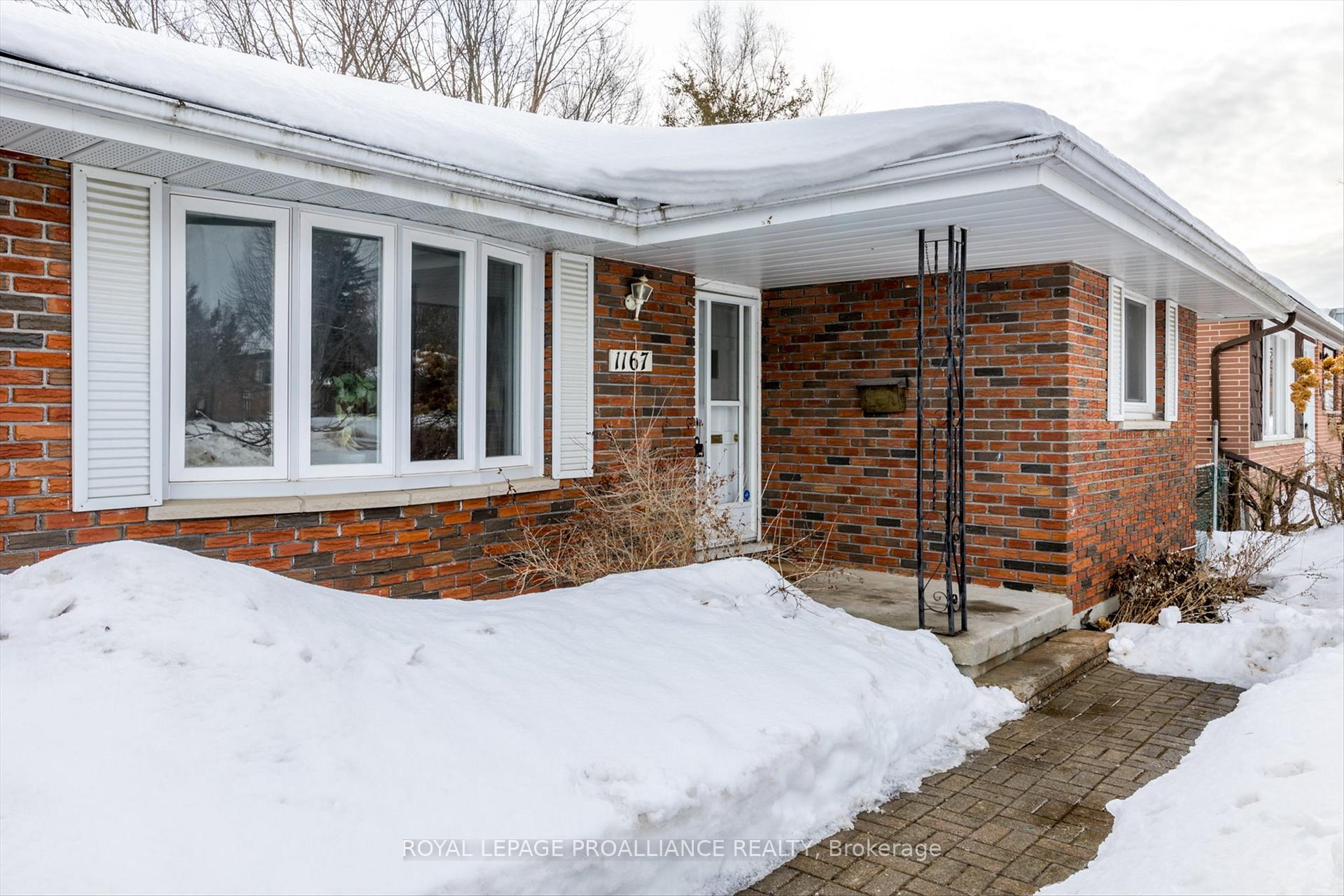 Photo 5 of 1167 Algonquin Boulevard, Peterborough, Northcrest Ward 5 — HOMEH
