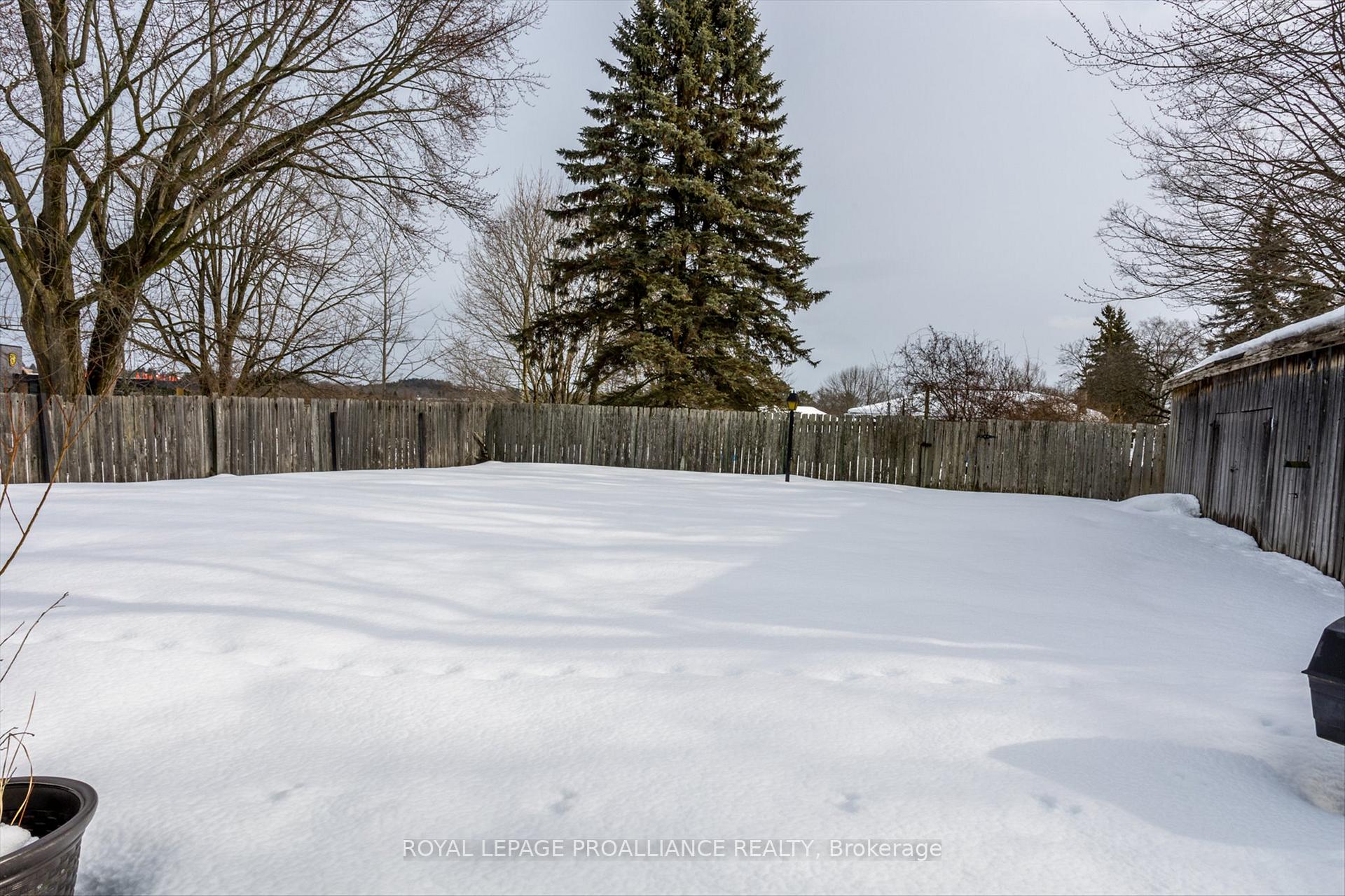 Photo 8 of 1167 Algonquin Boulevard, Peterborough, Northcrest Ward 5 — HOMEH