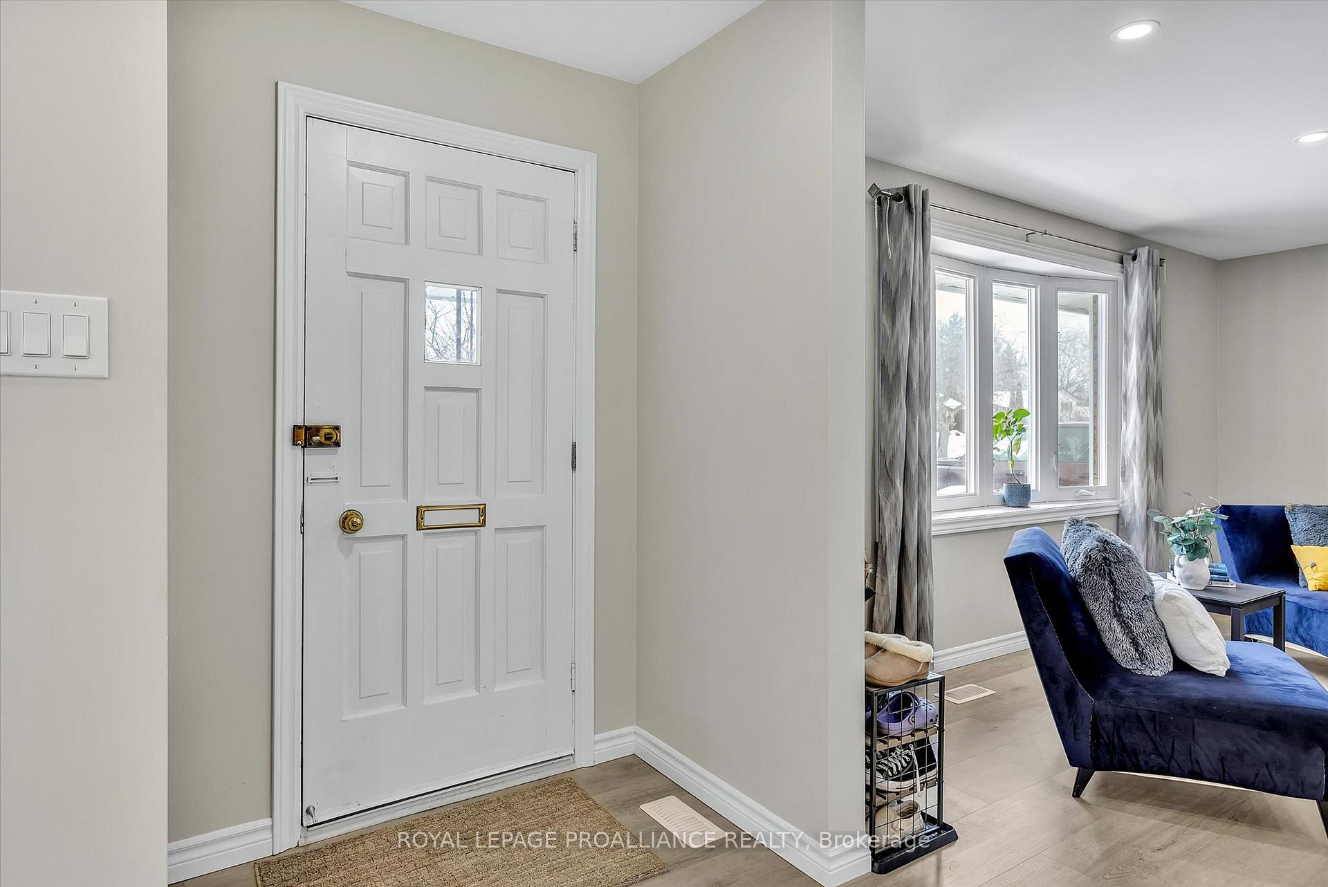 Photo 13 of 1167 Algonquin Boulevard, Peterborough, Northcrest Ward 5 — HOMEH
