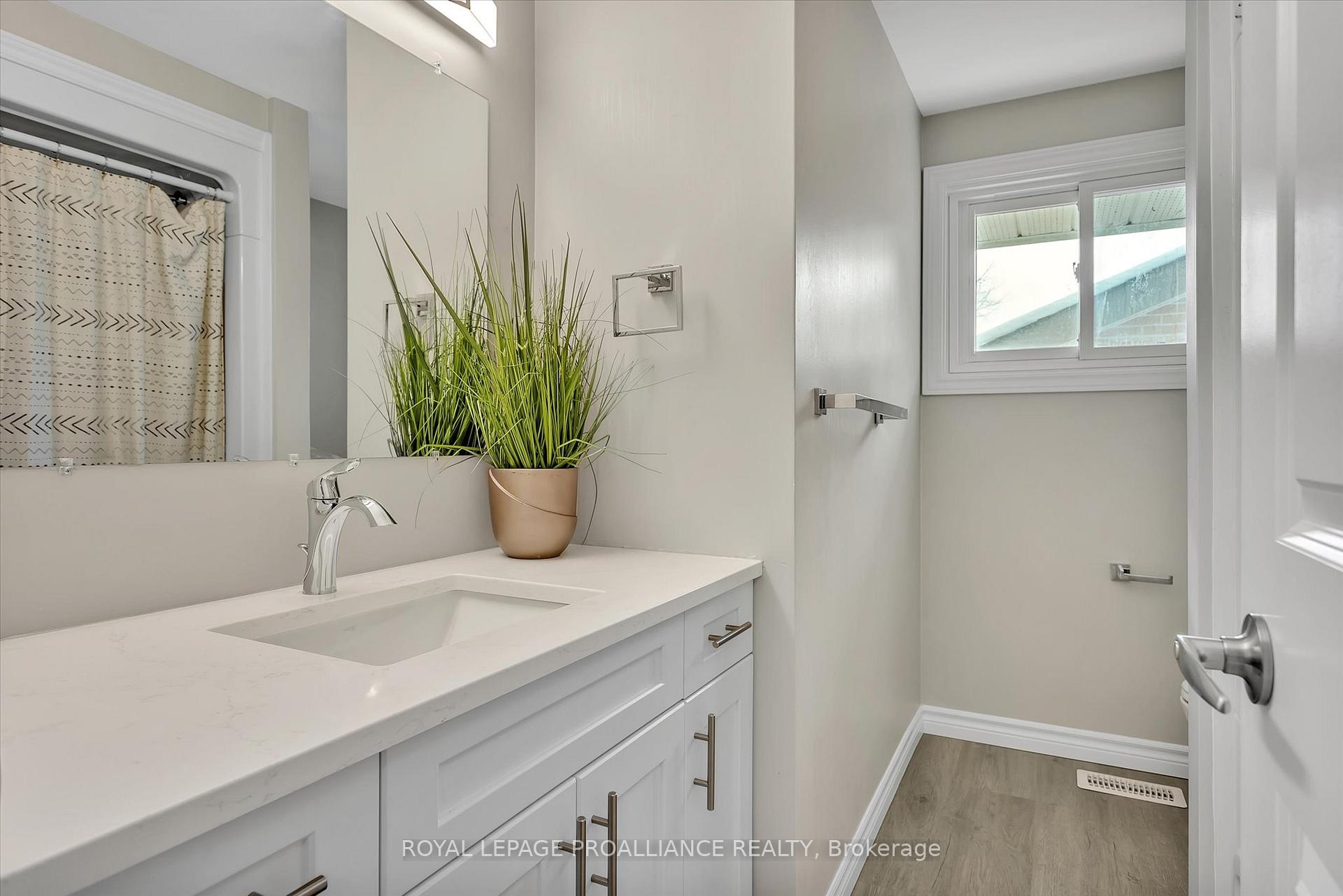 Photo 16 of 1167 Algonquin Boulevard, Peterborough, Northcrest Ward 5 — HOMEH