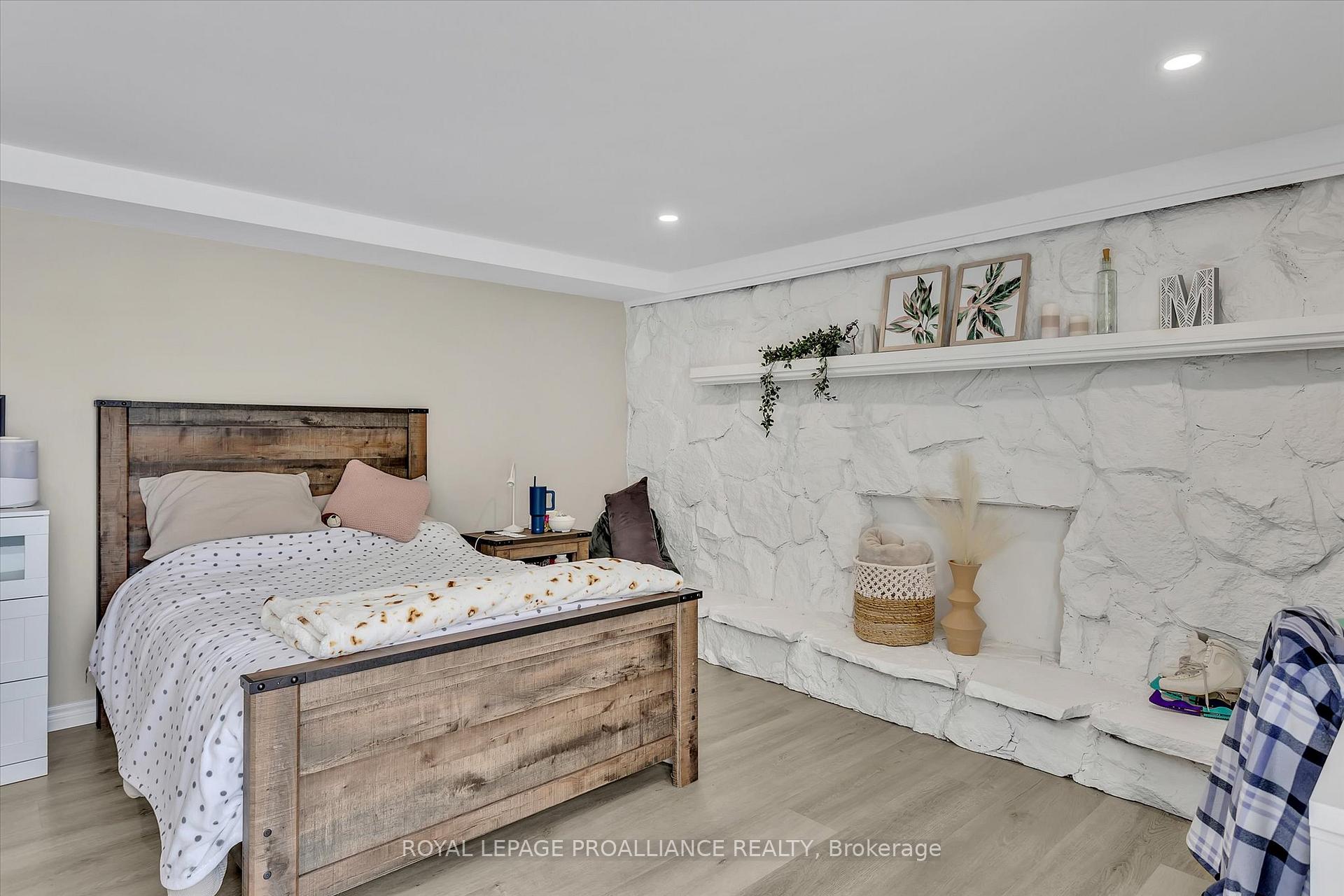 Photo 21 of 1167 Algonquin Boulevard, Peterborough, Northcrest Ward 5 — HOMEH