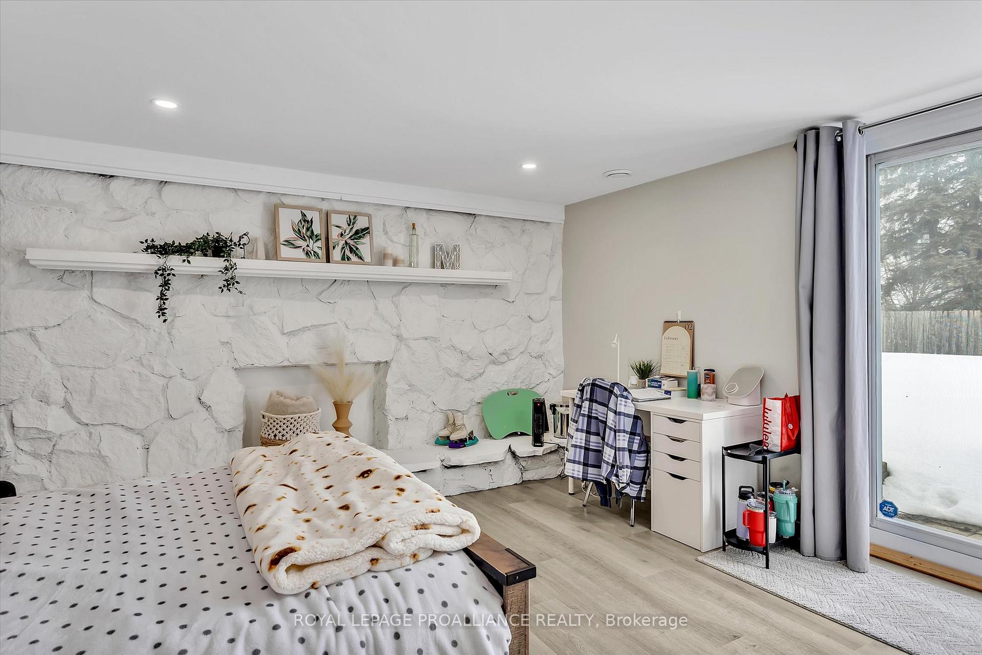 Photo 24 of 1167 Algonquin Boulevard, Peterborough, Northcrest Ward 5 — HOMEH