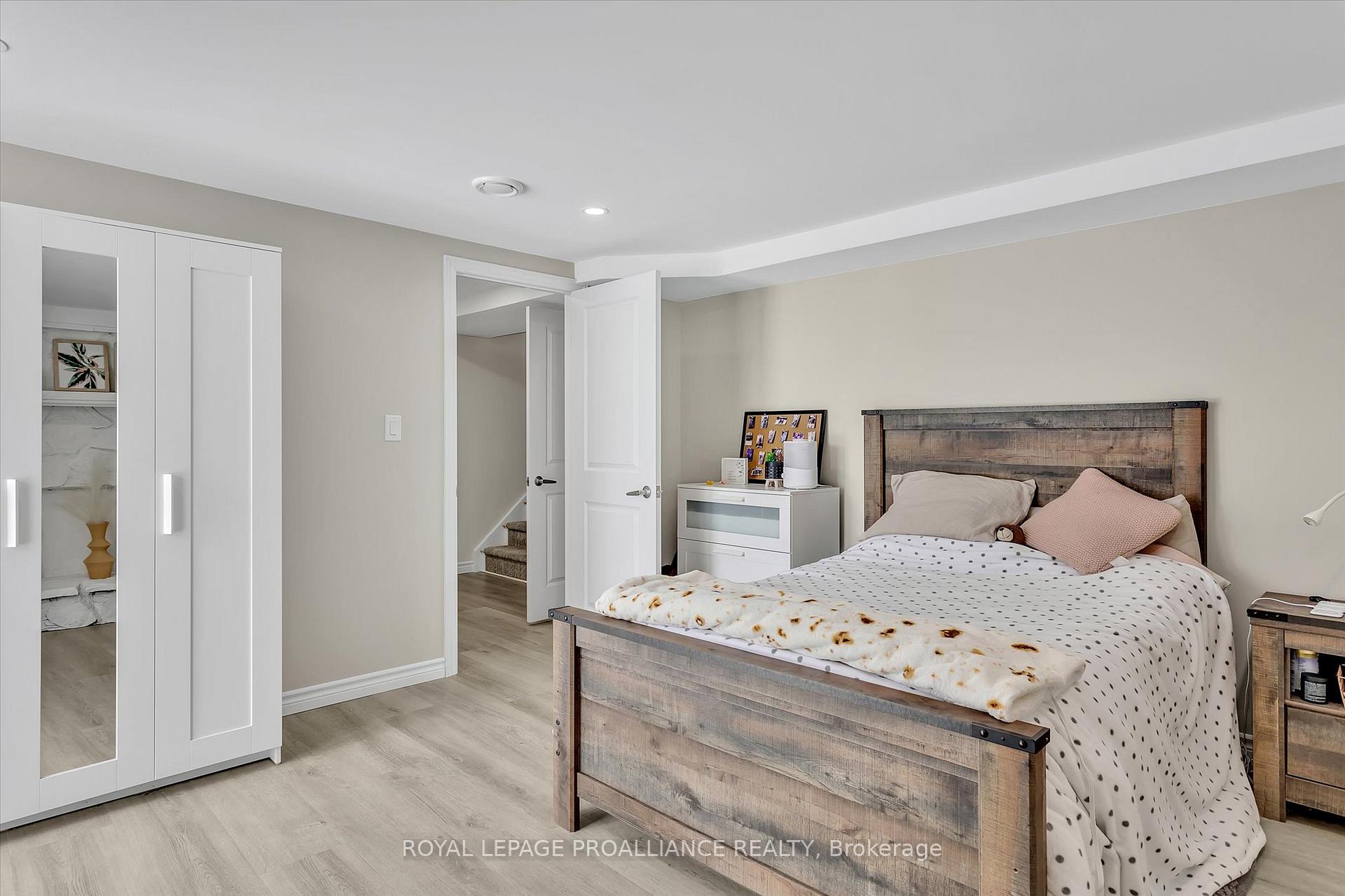 Photo 32 of 1167 Algonquin Boulevard, Peterborough, Northcrest Ward 5 — HOMEH