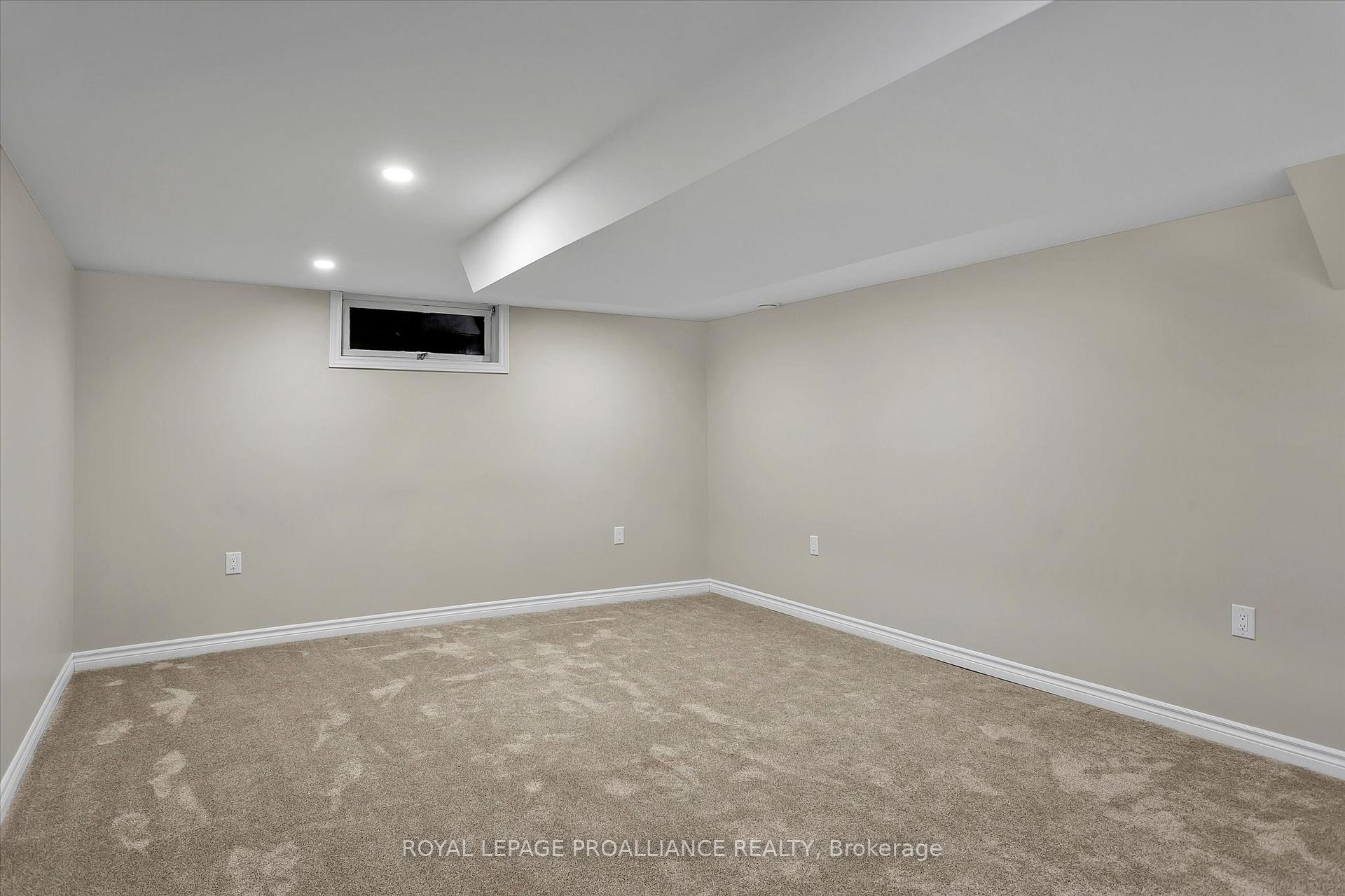Photo 34 of 1167 Algonquin Boulevard, Peterborough, Northcrest Ward 5 — HOMEH