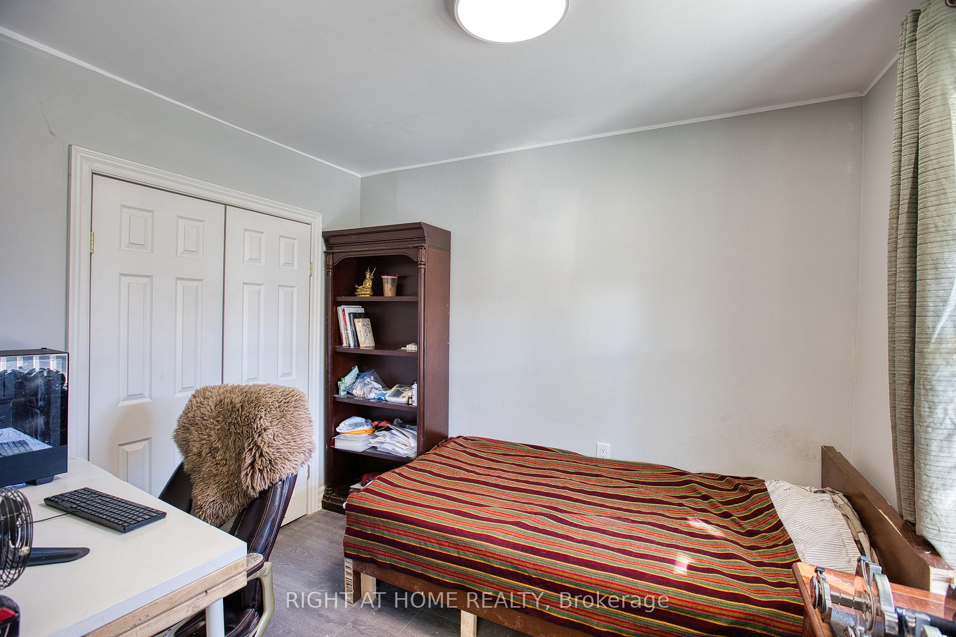 Photo 20 of 85 Robins Avenue, Hamilton, Crown Point — HOMEH