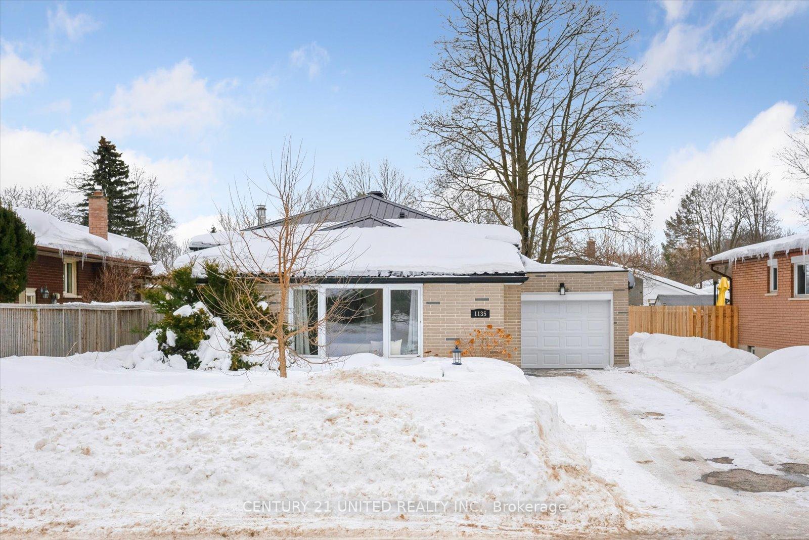 Photo 1 of 1135 Algonquin Boulevard, Peterborough, Northcrest Ward 5 — HOMEH
