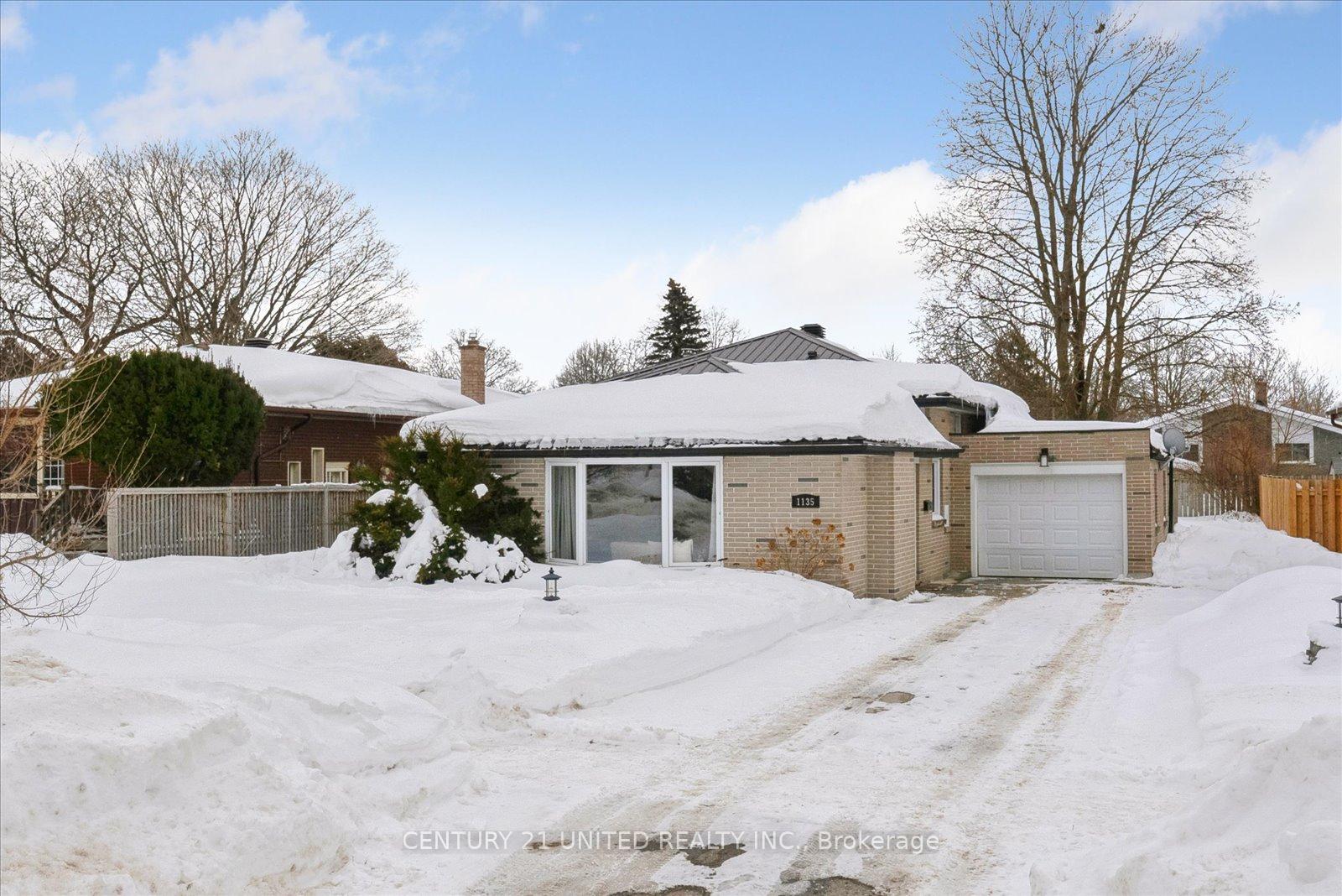 Photo 4 of 1135 Algonquin Boulevard, Peterborough, Northcrest Ward 5 — HOMEH