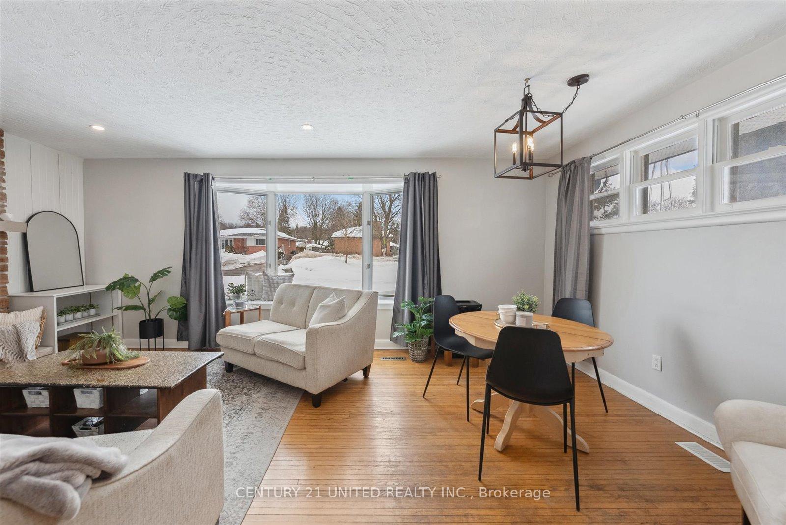 Photo 12 of 1135 Algonquin Boulevard, Peterborough, Northcrest Ward 5 — HOMEH