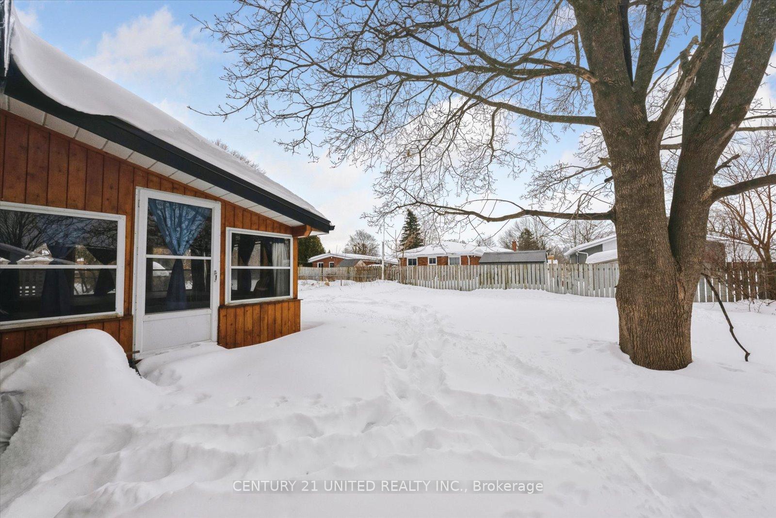 Photo 32 of 1135 Algonquin Boulevard, Peterborough, Northcrest Ward 5 — HOMEH