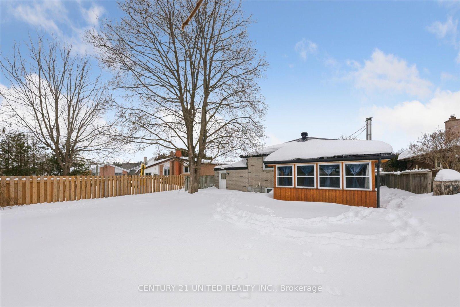 Photo 34 of 1135 Algonquin Boulevard, Peterborough, Northcrest Ward 5 — HOMEH