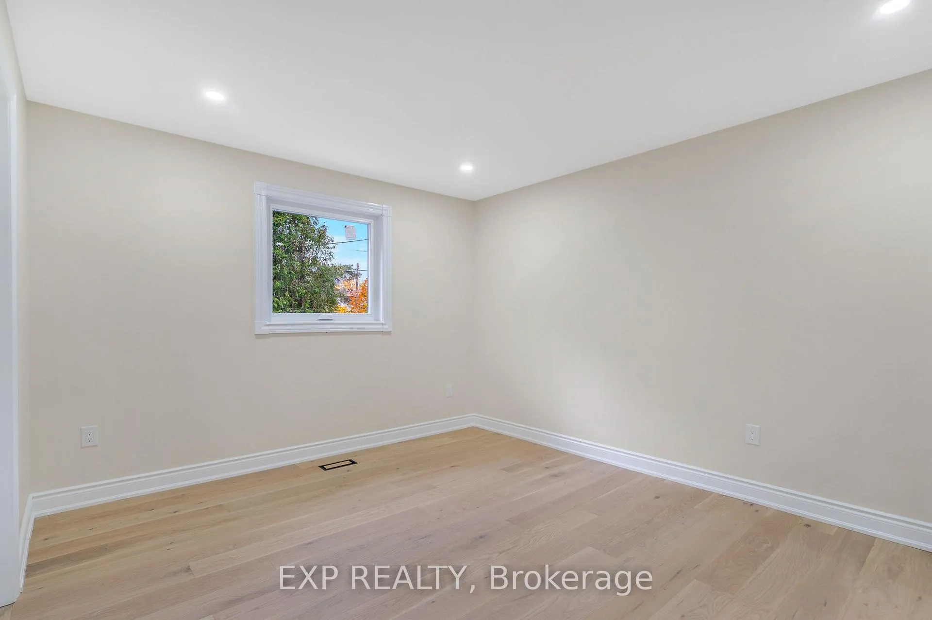 Photo 10 of 336 Margaret Avenue, Hamilton, Stoney Creek Industrial — HOMEH