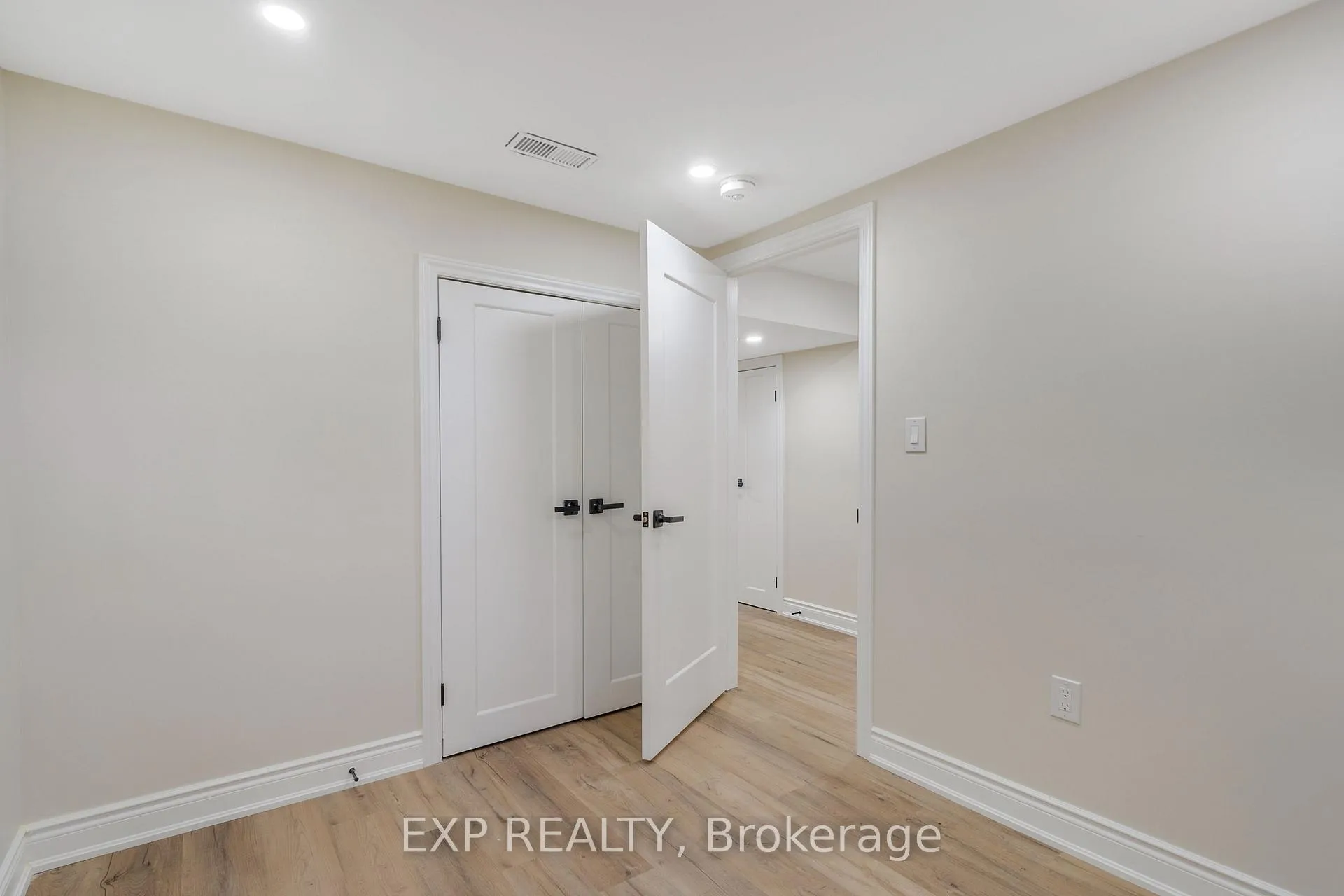 Photo 32 of 336 Margaret Avenue, Hamilton, Stoney Creek Industrial — HOMEH