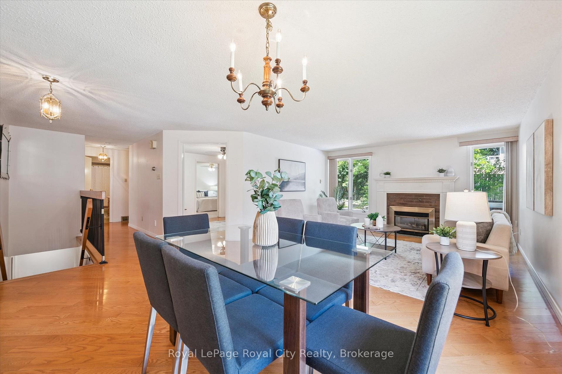 Photo 10 of 15 Jodi Place, Guelph, Willow West/Sugarbush/West Acres — HOMEH