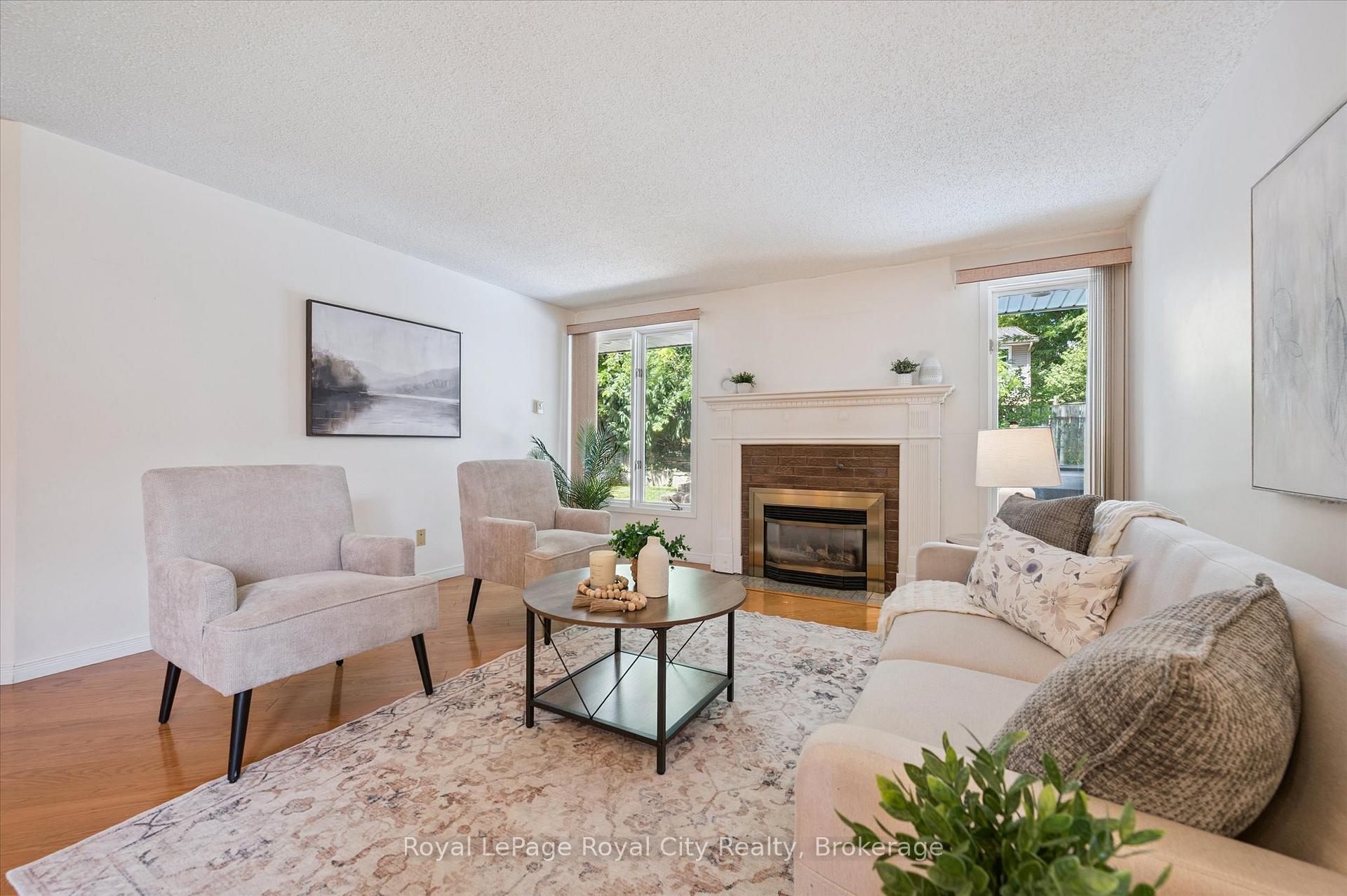 Photo 11 of 15 Jodi Place, Guelph, Willow West/Sugarbush/West Acres — HOMEH