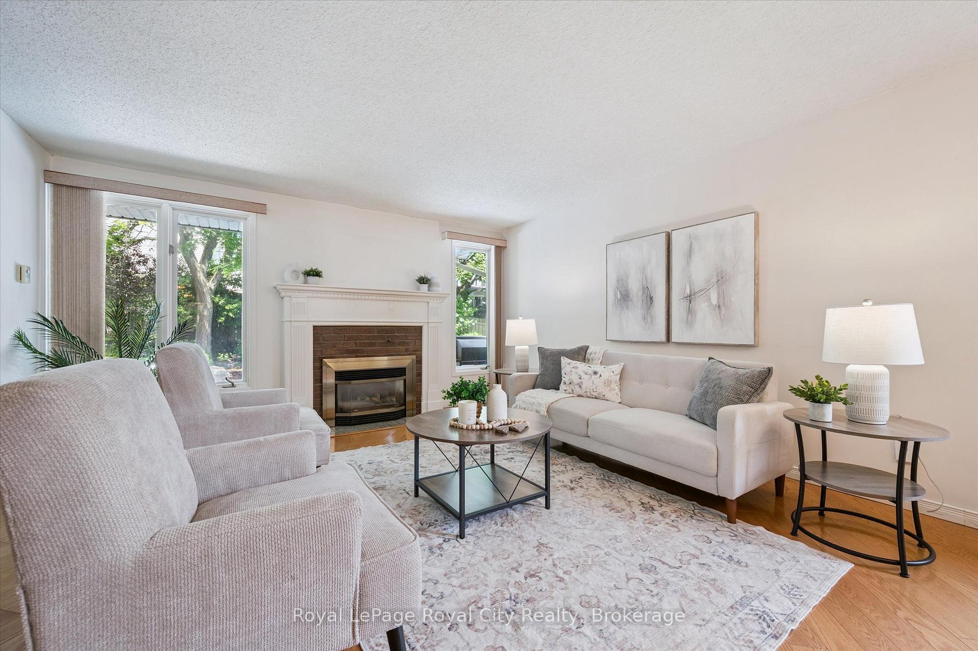 Photo 12 of 15 Jodi Place, Guelph, Willow West/Sugarbush/West Acres — HOMEH