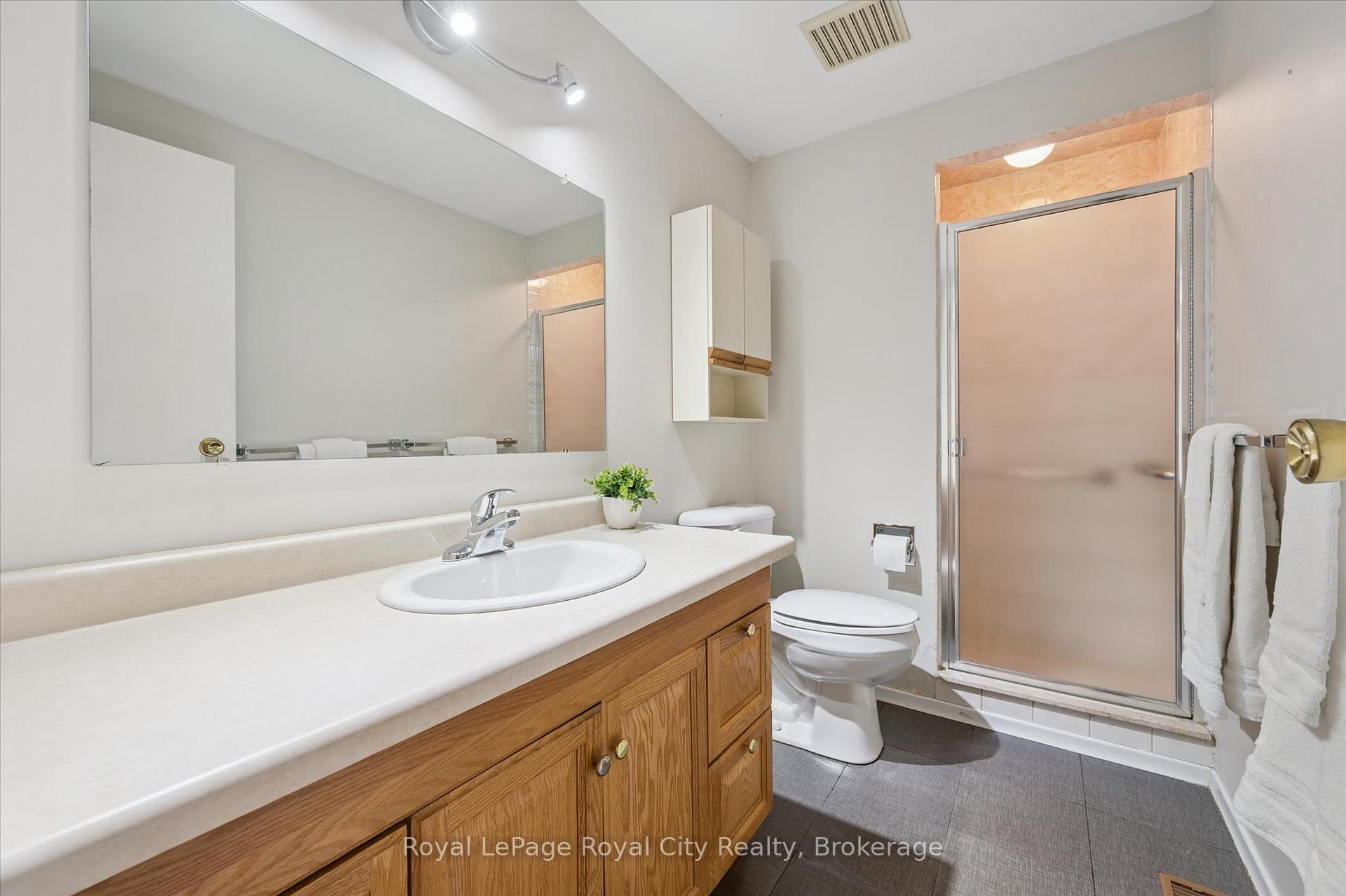 Photo 19 of 15 Jodi Place, Guelph, Willow West/Sugarbush/West Acres — HOMEH