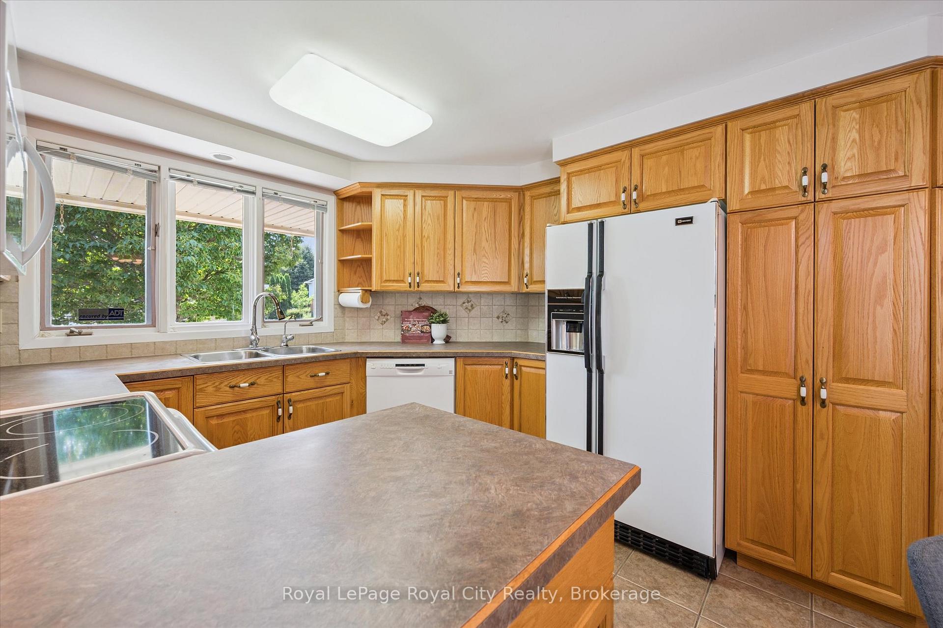 Photo 26 of 15 Jodi Place, Guelph, Willow West/Sugarbush/West Acres — HOMEH