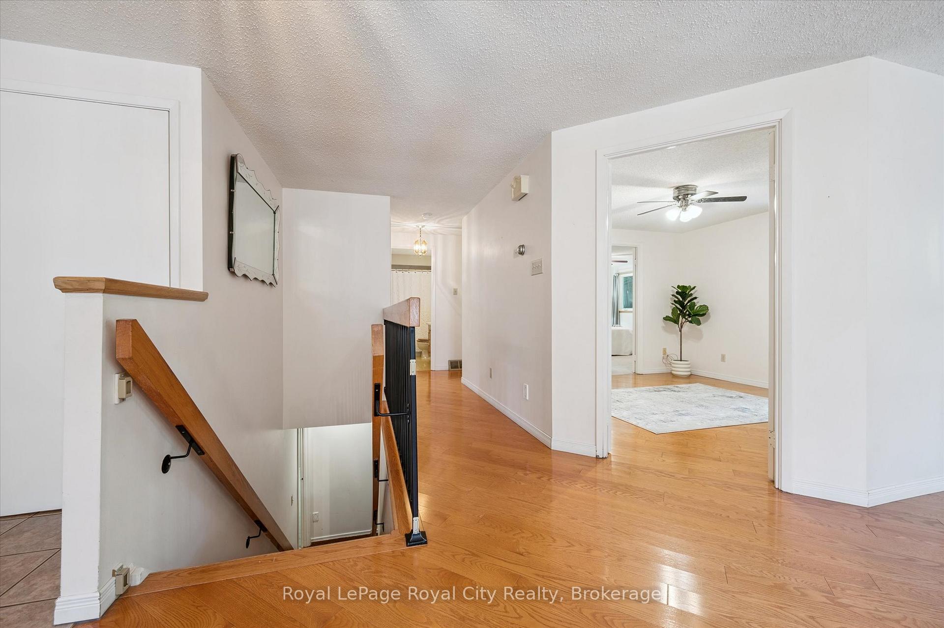 Photo 29 of 15 Jodi Place, Guelph, Willow West/Sugarbush/West Acres — HOMEH