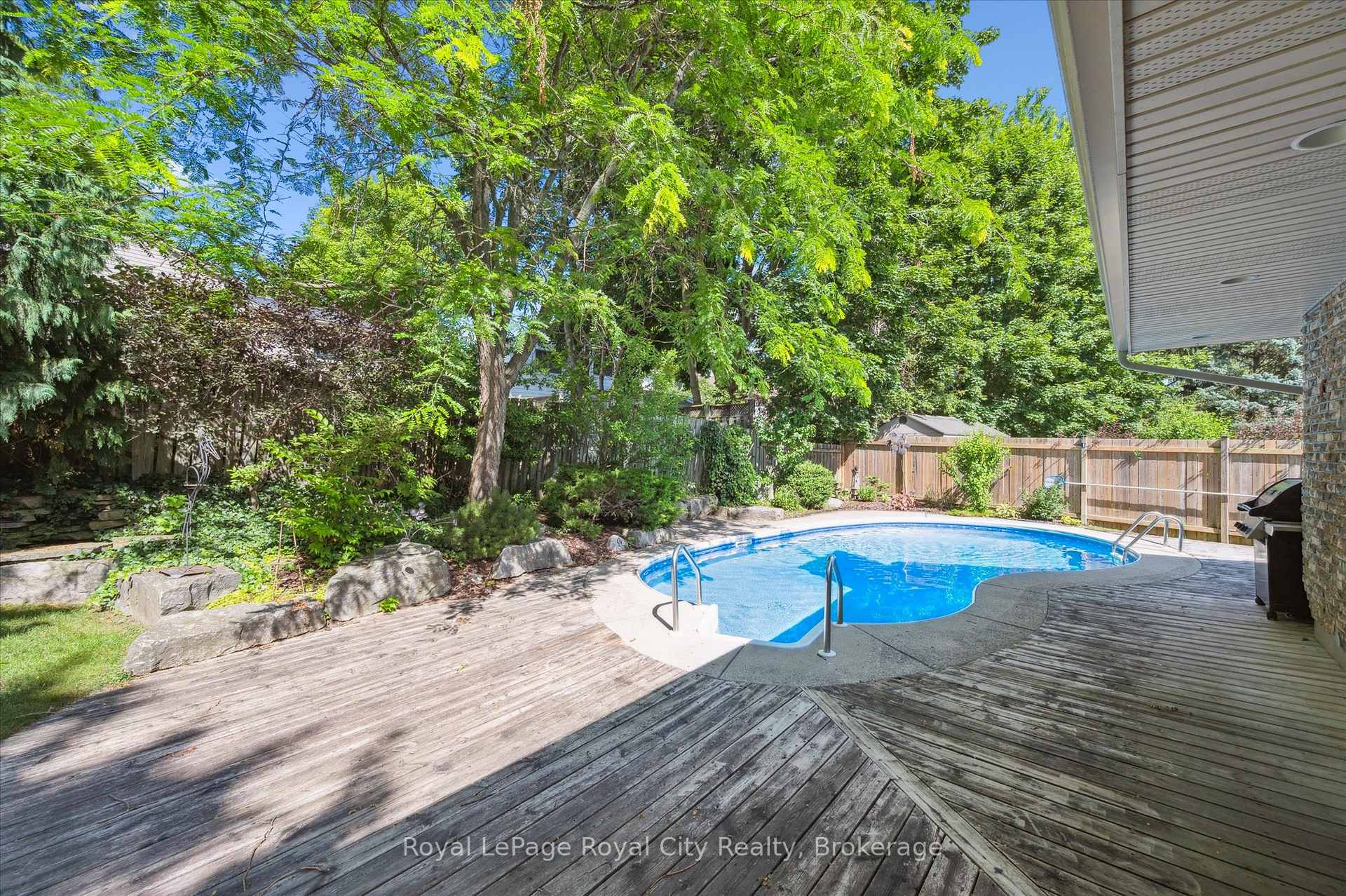 Photo 39 of 15 Jodi Place, Guelph, Willow West/Sugarbush/West Acres — HOMEH