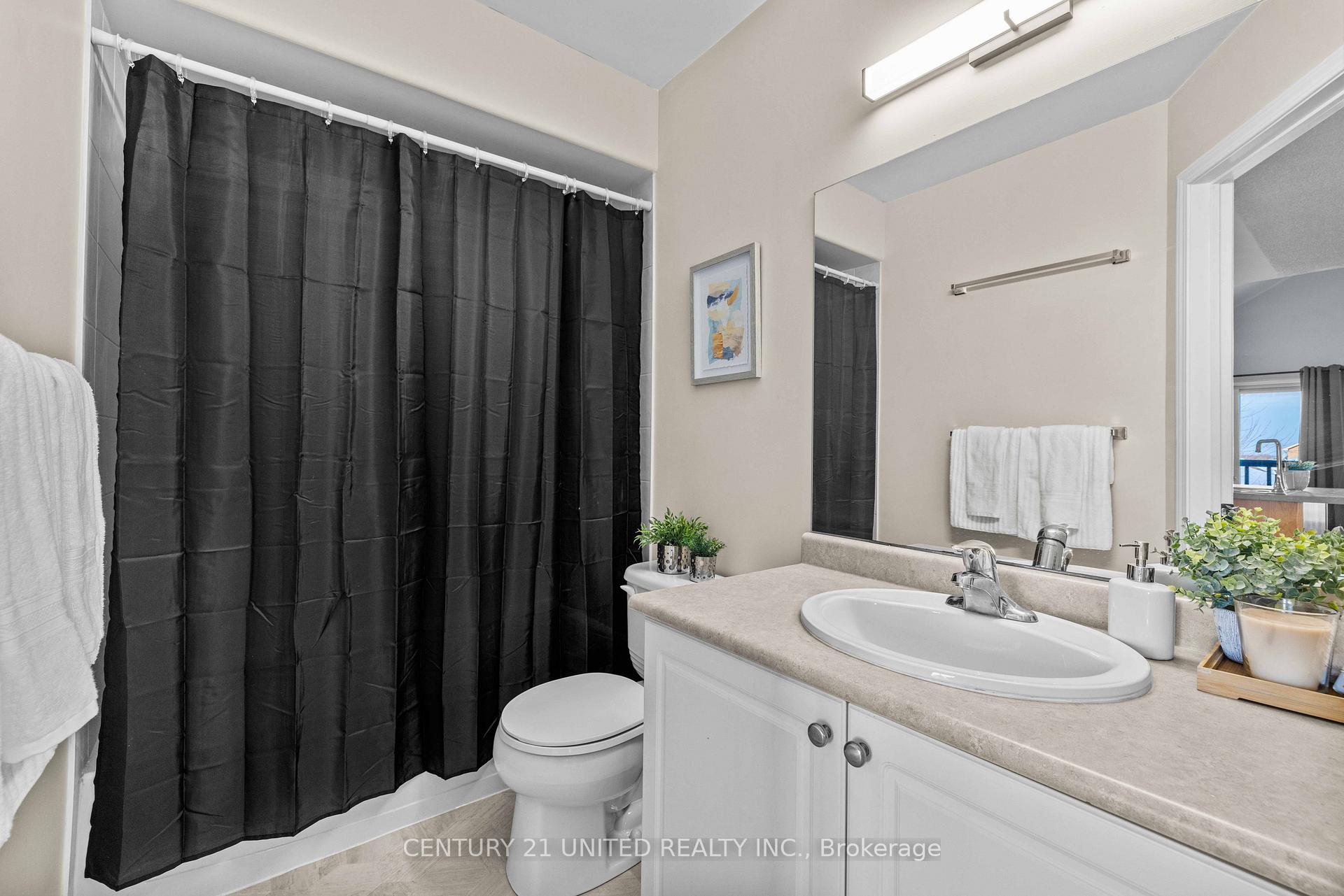 Photo 16 of 605 Clancy Crescent, Peterborough, Otonabee Ward 1 — HOMEH