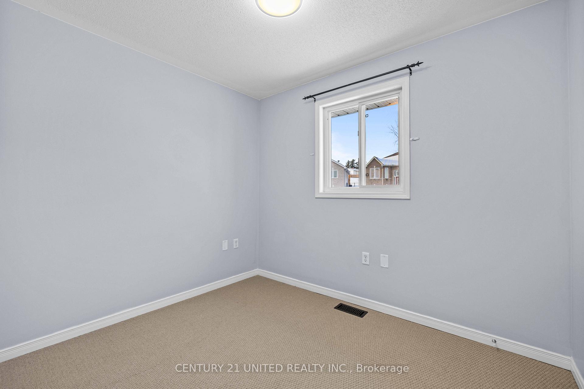 Photo 19 of 605 Clancy Crescent, Peterborough, Otonabee Ward 1 — HOMEH
