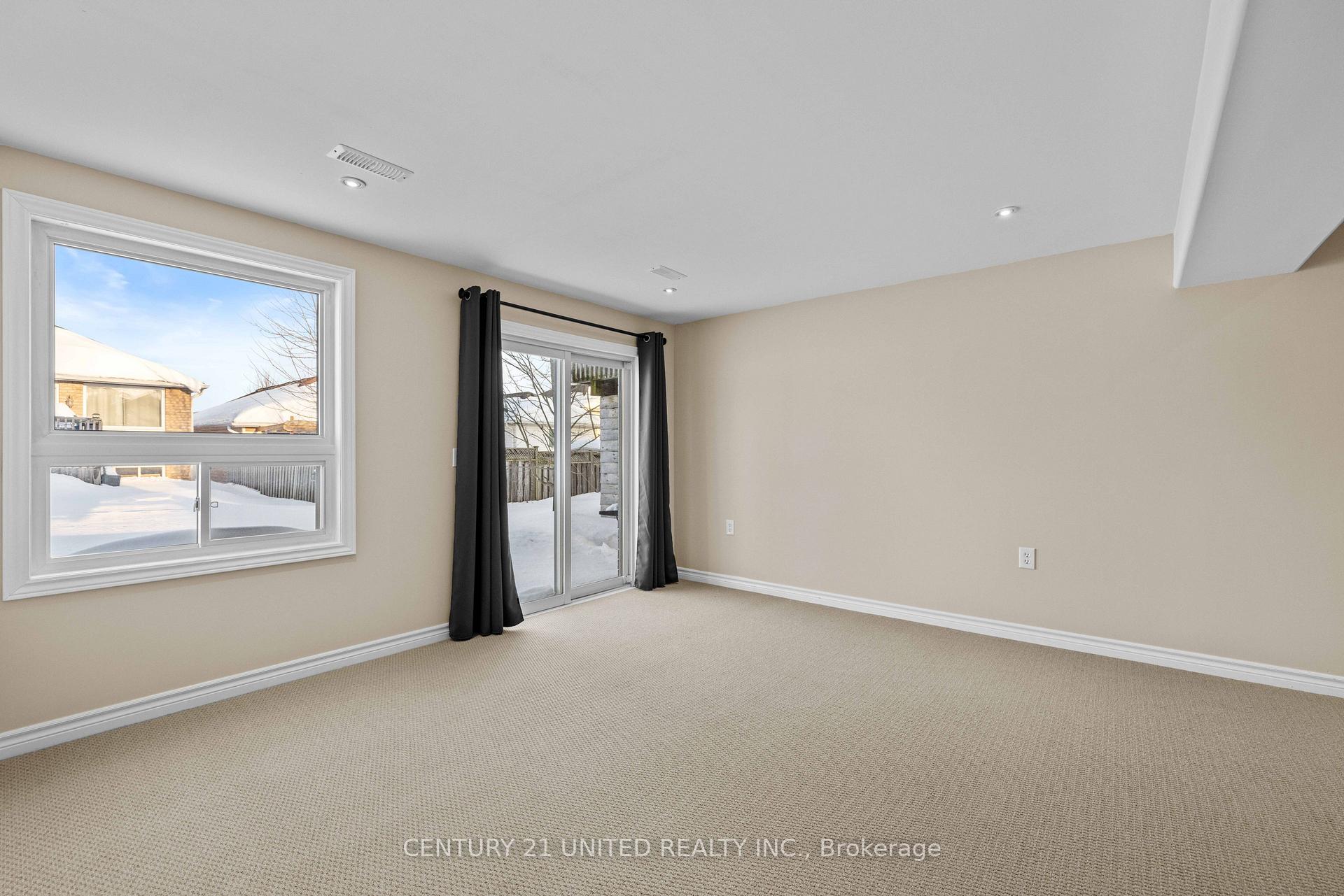Photo 29 of 605 Clancy Crescent, Peterborough, Otonabee Ward 1 — HOMEH