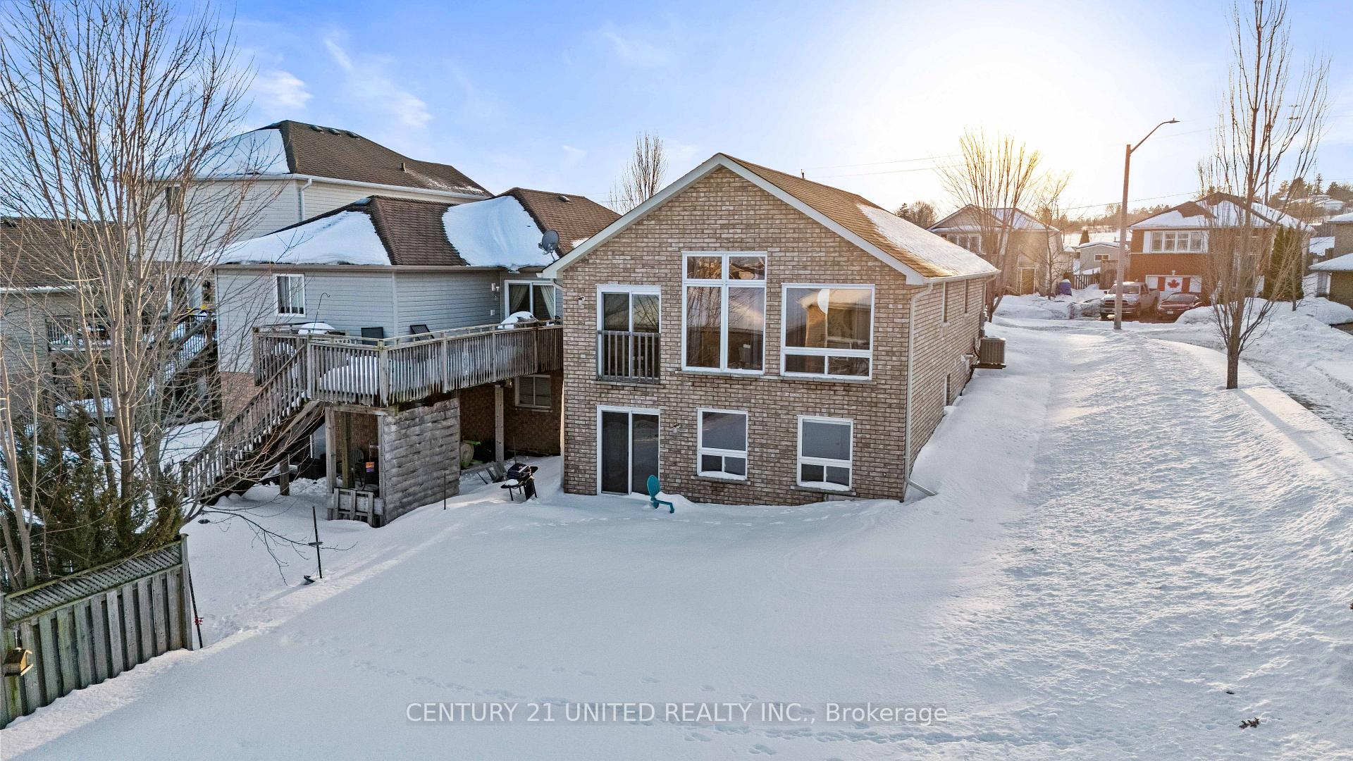 Photo 34 of 605 Clancy Crescent, Peterborough, Otonabee Ward 1 — HOMEH