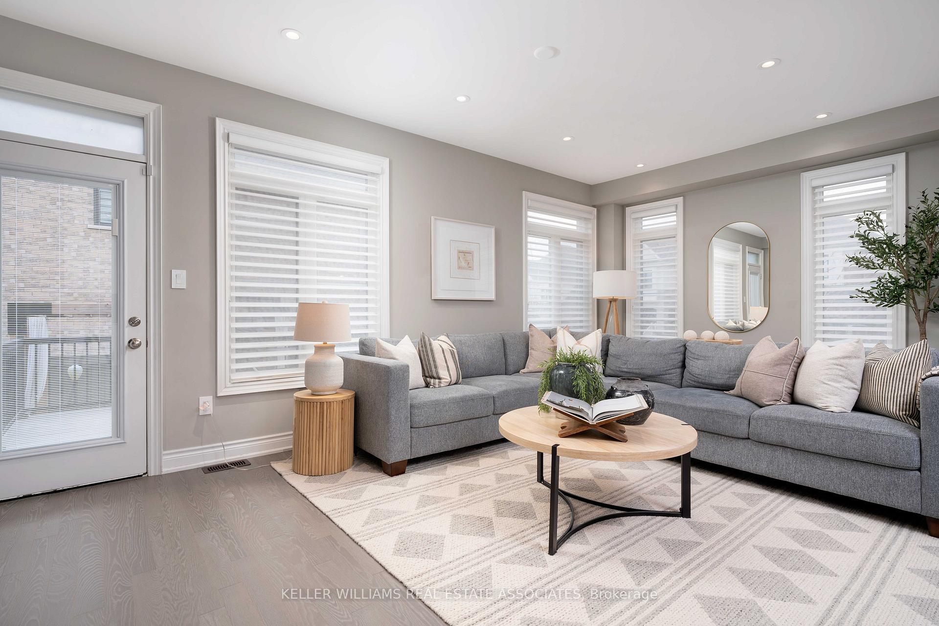 Photo 8 of 1199 Raspberry Terrace, Milton, Ford — HOMEH