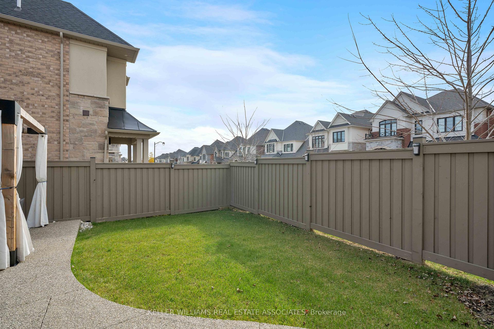 Photo 39 of 1199 Raspberry Terrace, Milton, Ford — HOMEH