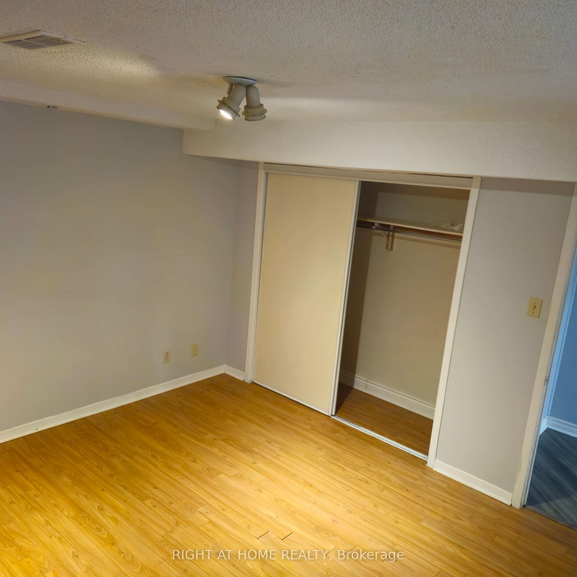 Photo 6 of Unit Basement, 43 Attridge Drive, Aurora, Aurora Village — HOMEH