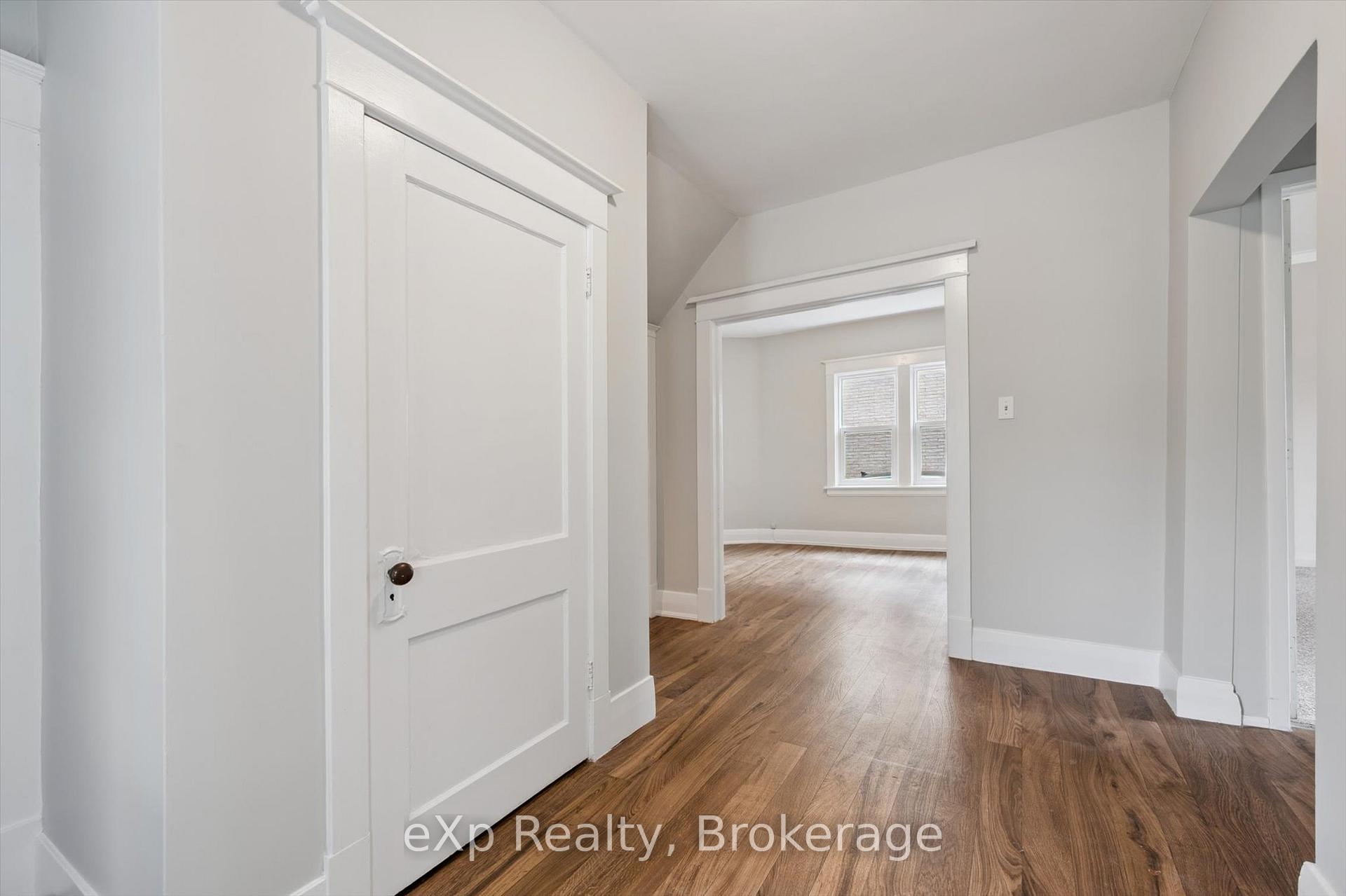 Photo 9 of 120 Johnston Street, Guelph, St. Patrick's Ward — HOMEH