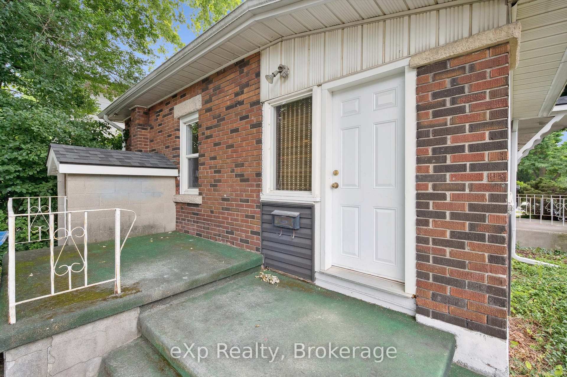 Photo 39 of 120 Johnston Street, Guelph, St. Patrick's Ward — HOMEH
