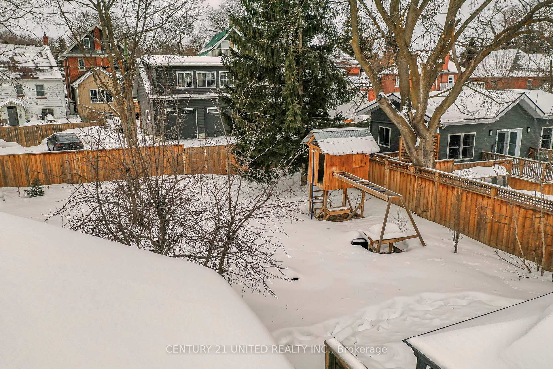 Photo 6 of 672 Hastings Avenue, Peterborough, Town Ward 3 — HOMEH