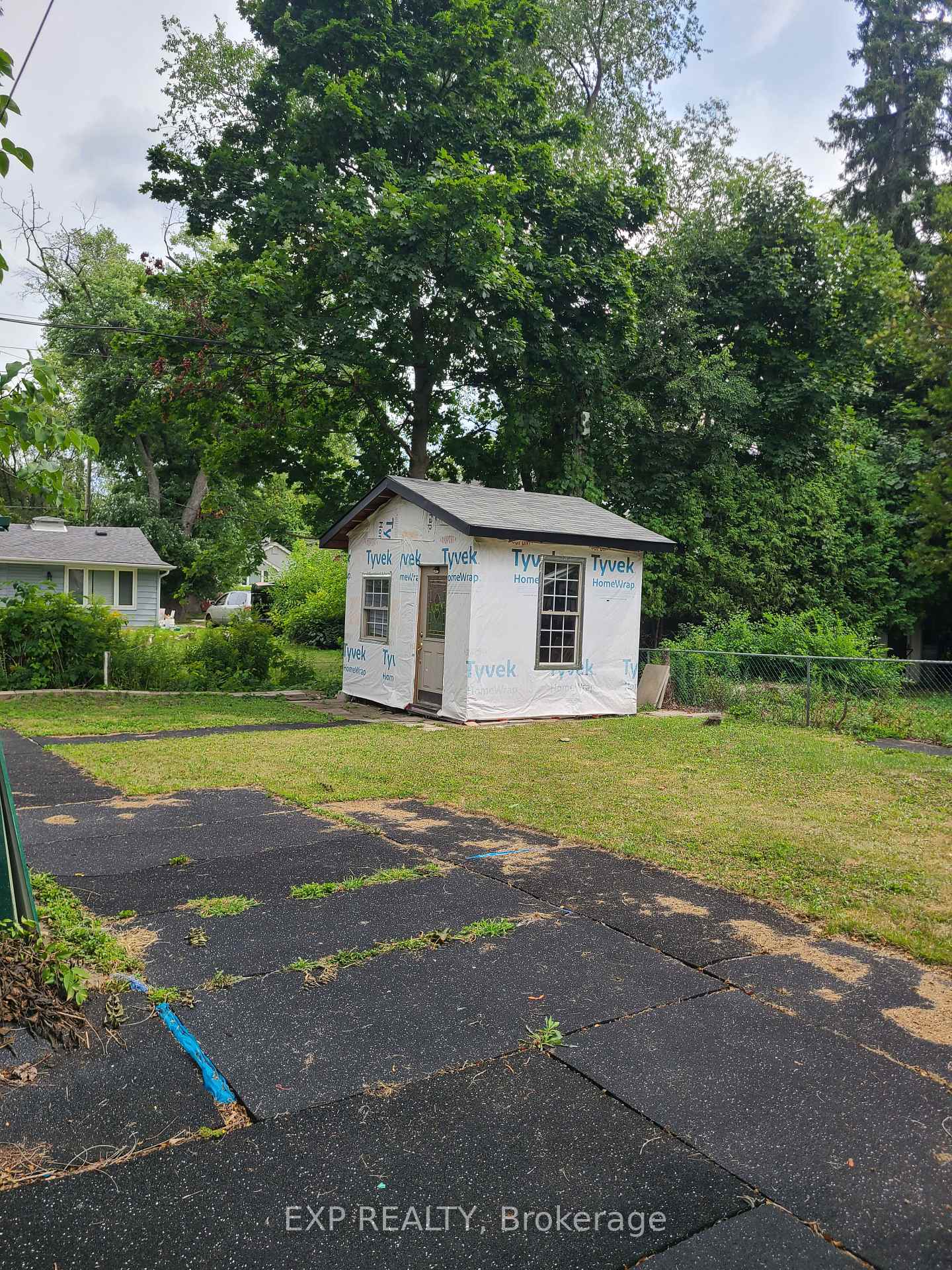 Photo 34 of 48 Kingsmount Street N, Hamilton, Ainslie Wood — HOMEH