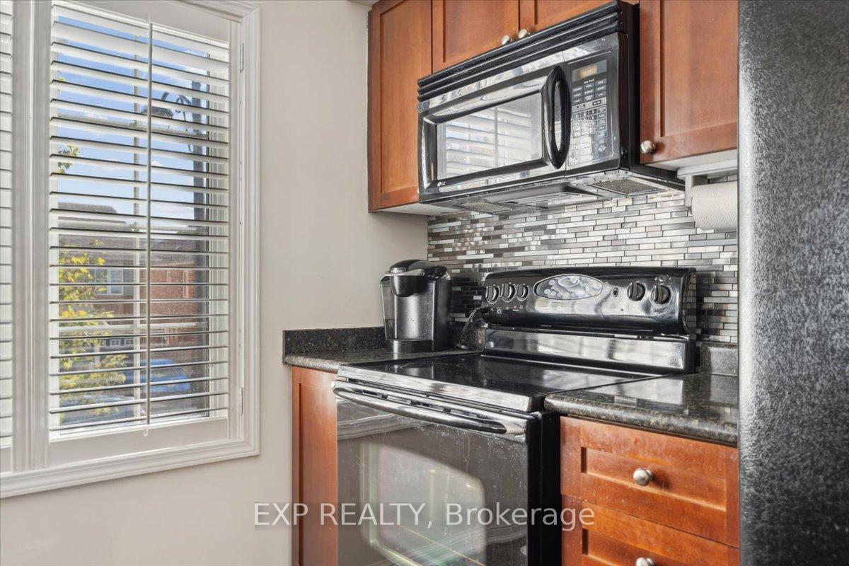 Photo 16 of 949 Hasselfeldt Heights, Milton, Coates — HOMEH